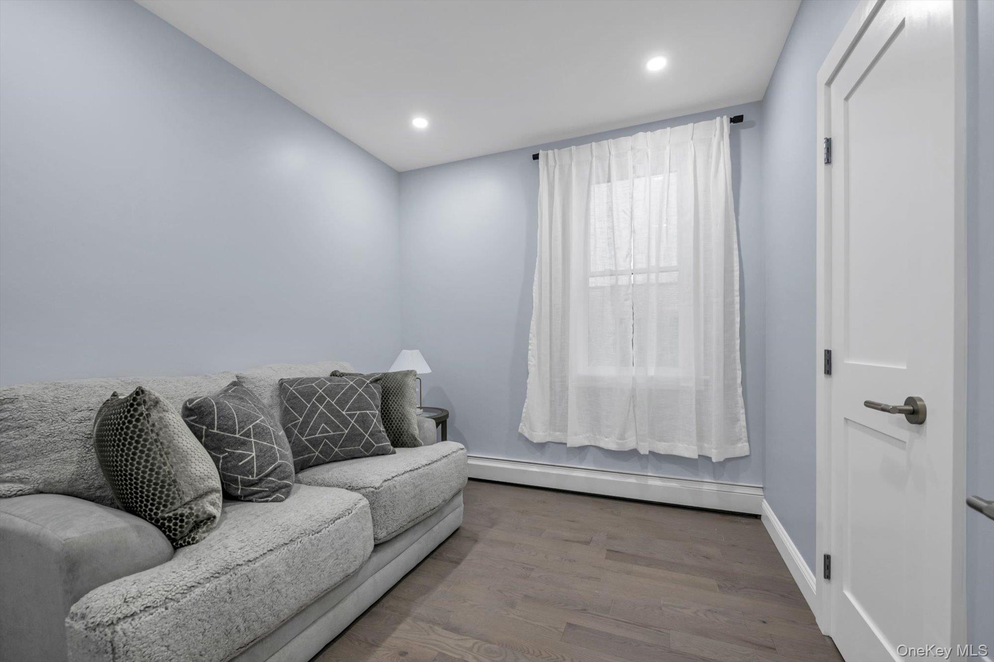 #18 photo, 9214 88th Avenue, קווינס Woodhaven , NY 11421