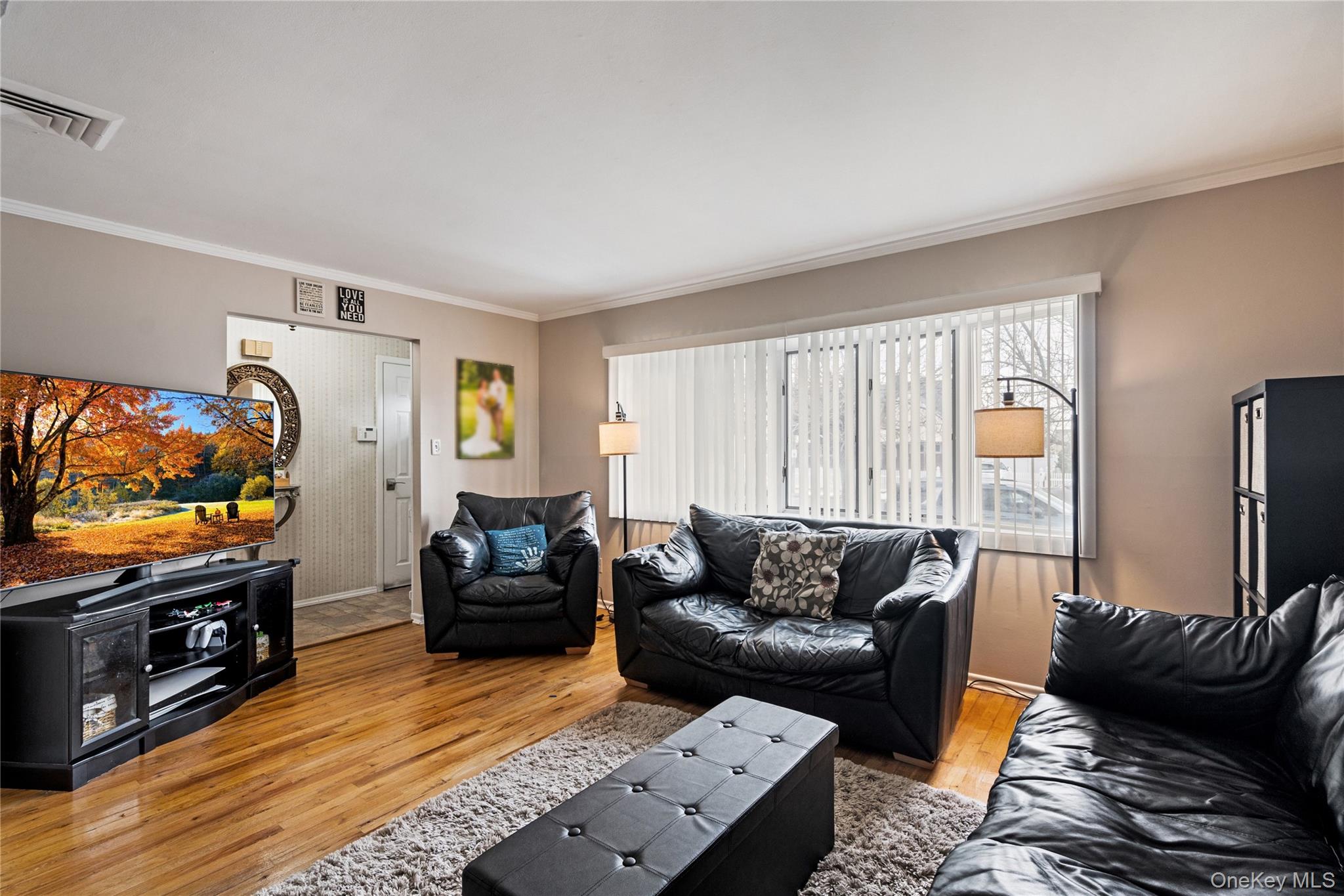 #5 photo, 40 Belmont Boulevard, Elmont , NY 11003