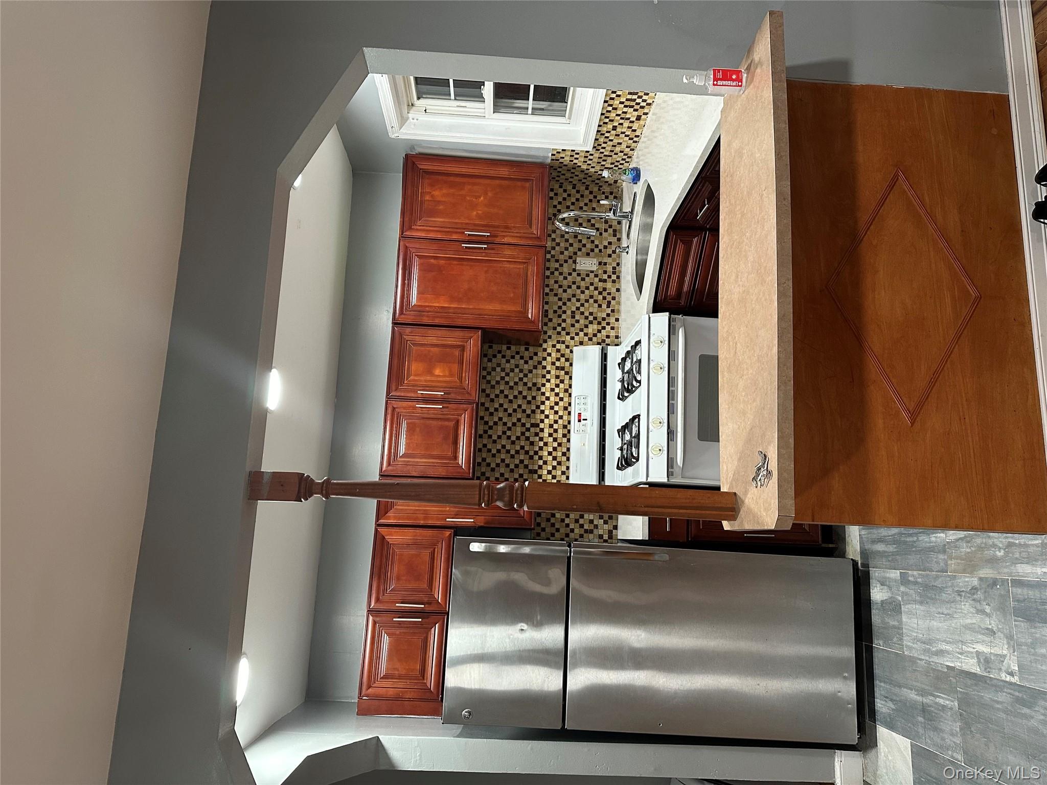 #1 photo, 18011 146th Avenue, קווינס Jamaica , NY 11434