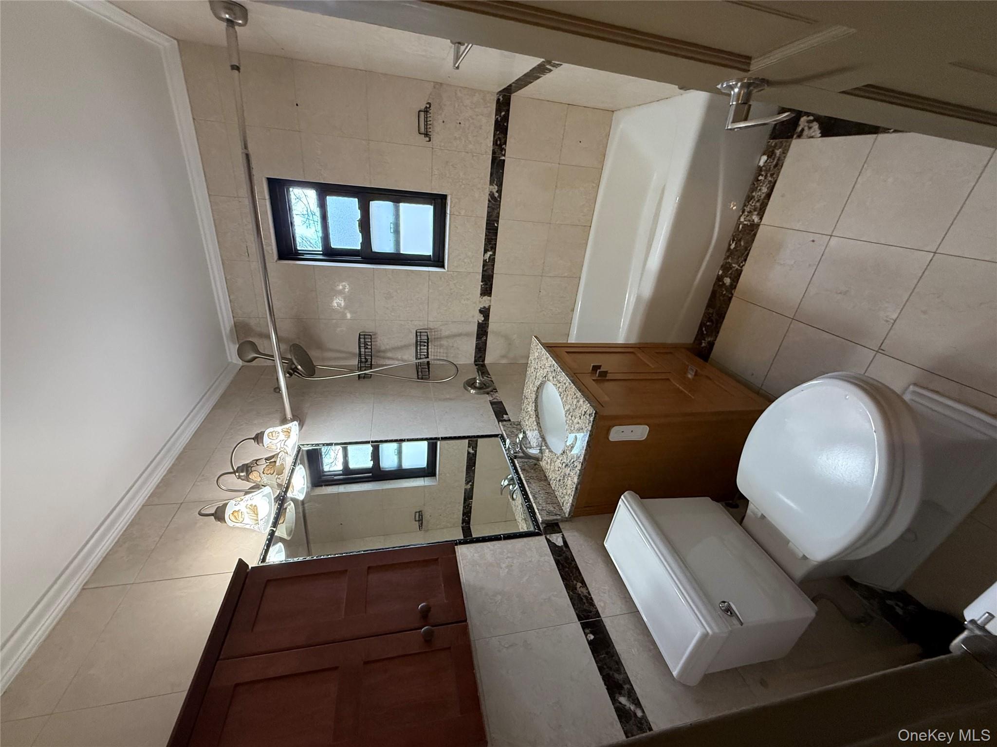 #1 photo, 40 Terrace Circle, Great Neck , NY 11021