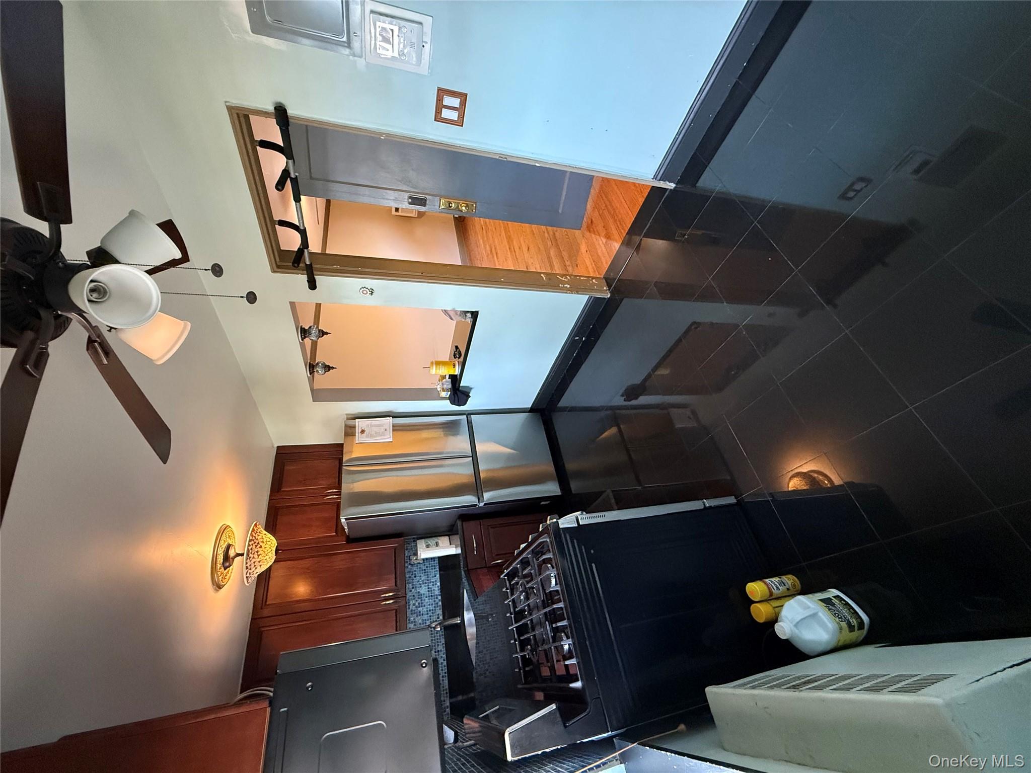 #5 photo, 40 Terrace Circle, Great Neck , NY 11021