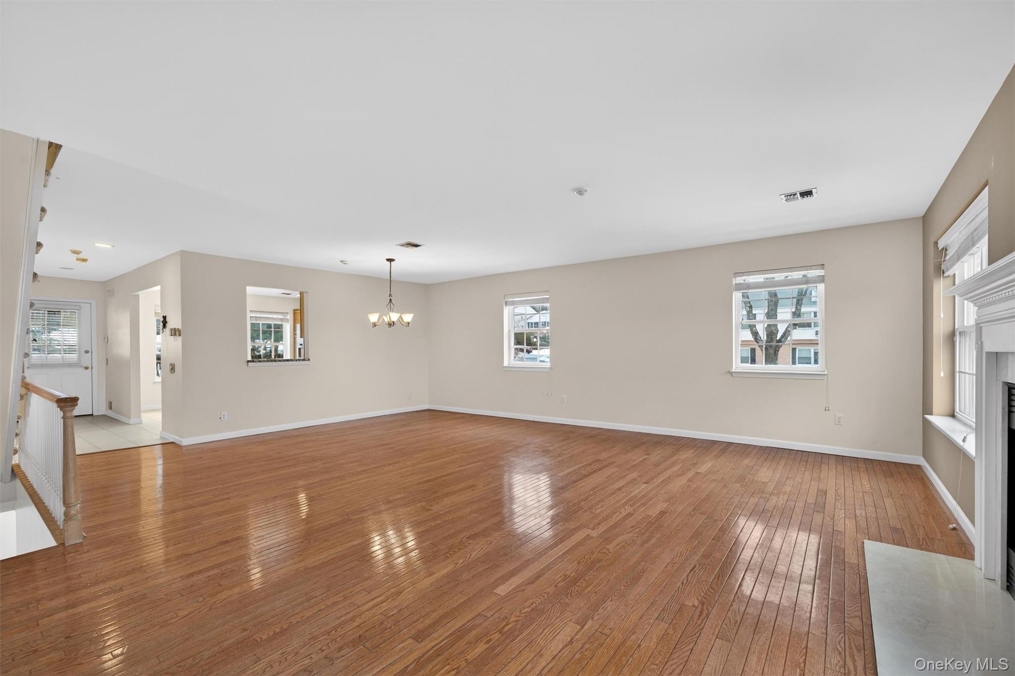 #14 photo, 77 Jamie Court, Suffern , NY 10901