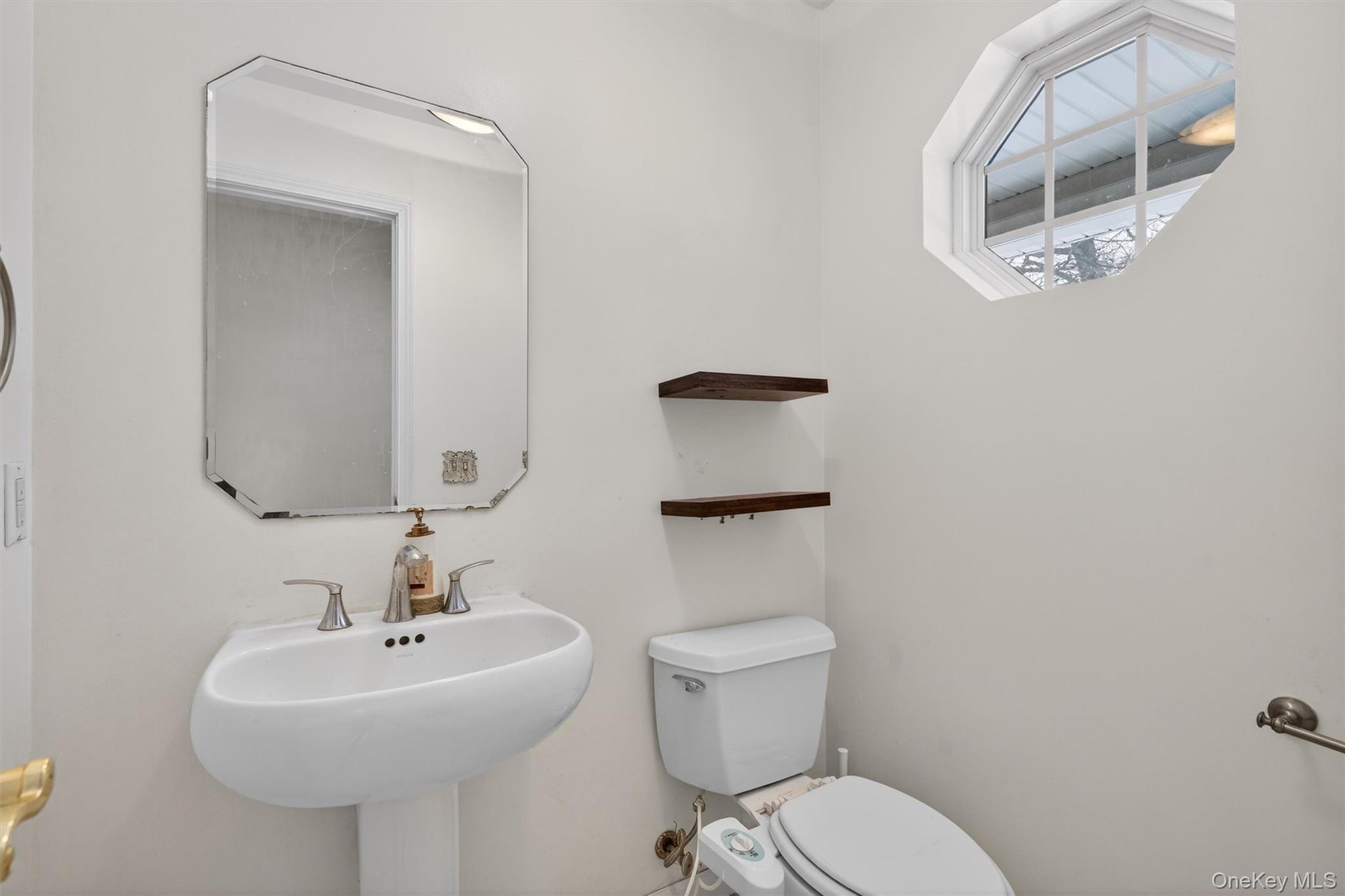 #17 photo, 77 Jamie Court, Suffern , NY 10901