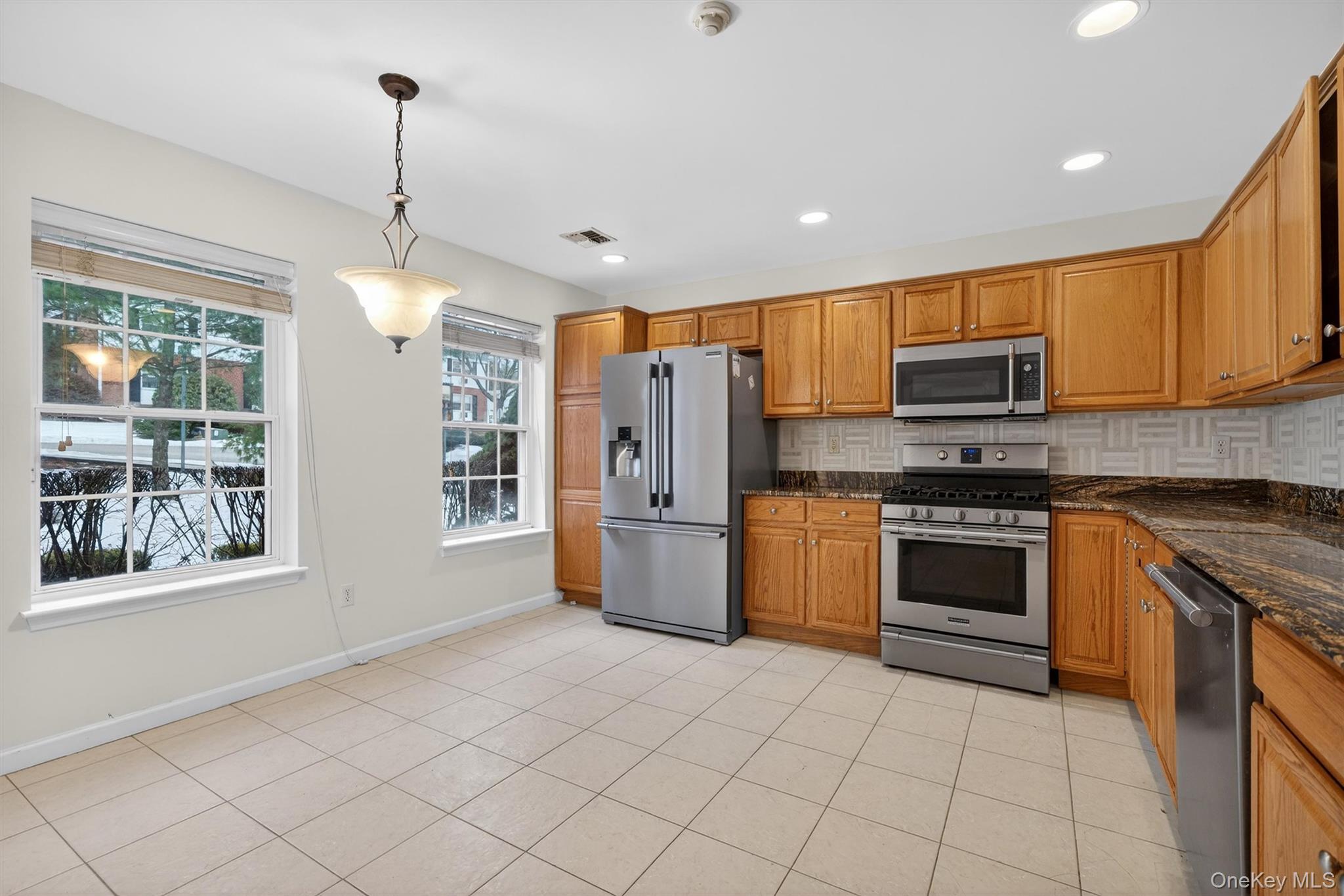 #7 photo, 77 Jamie Court, Suffern , NY 10901