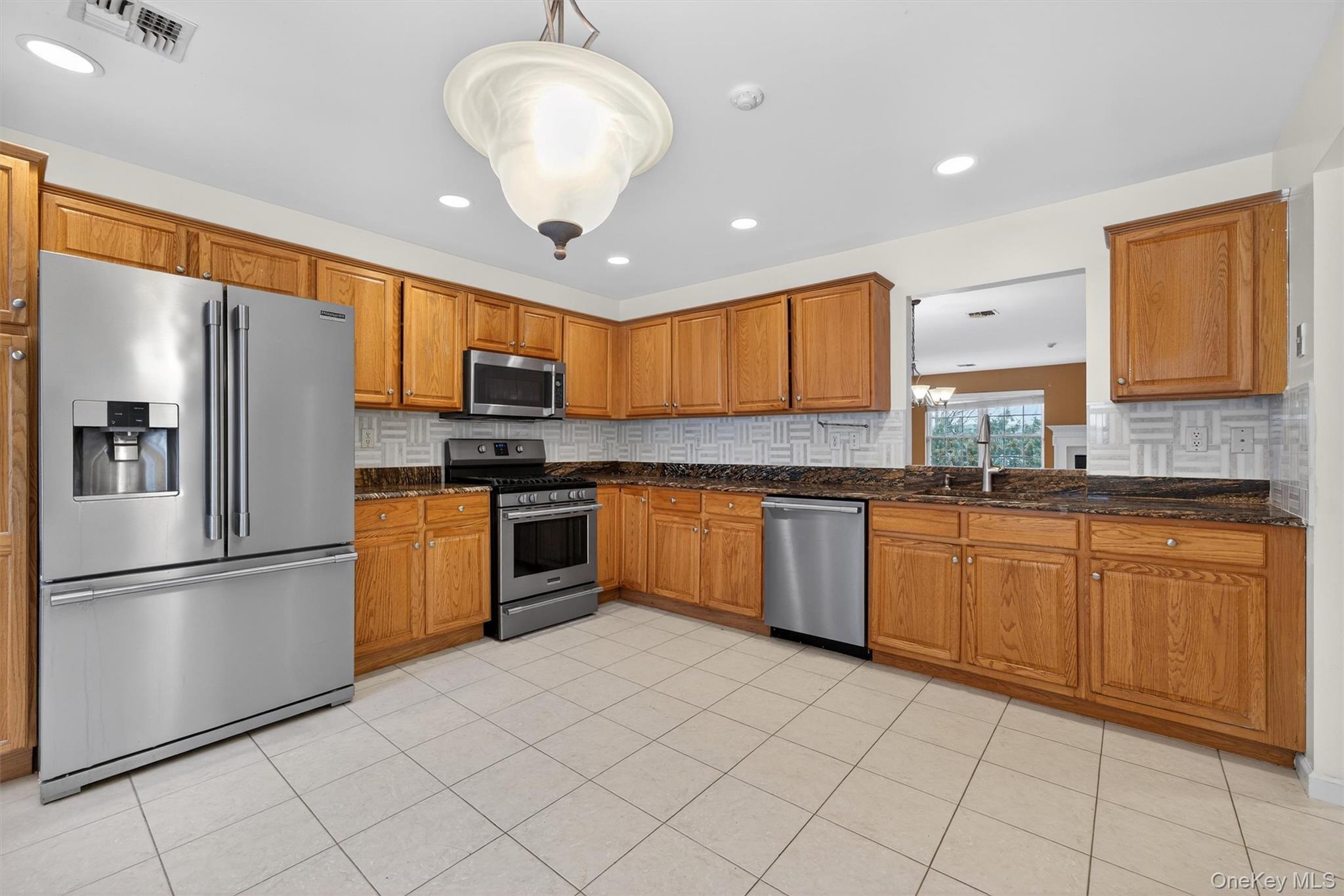 #9 photo, 77 Jamie Court, Suffern , NY 10901