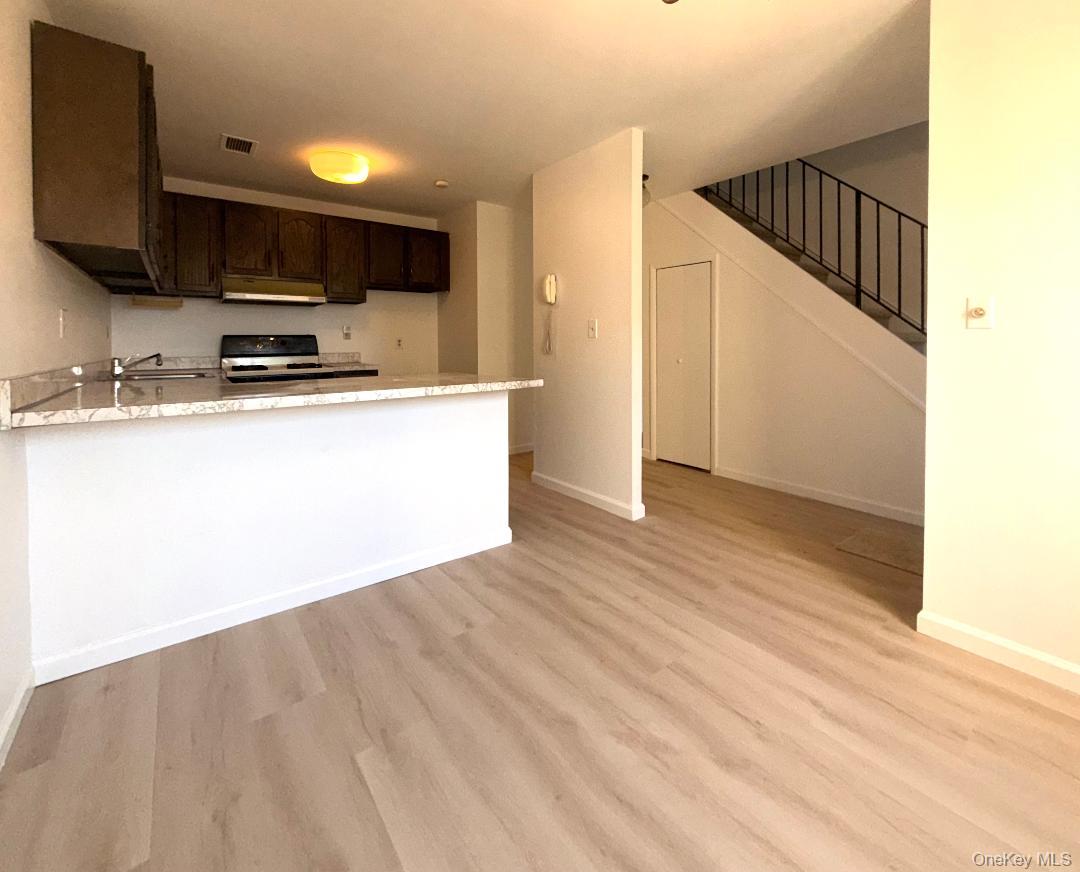 #11 photo, 2202 Mulberry Court, Poughkeepsie , NY 12603