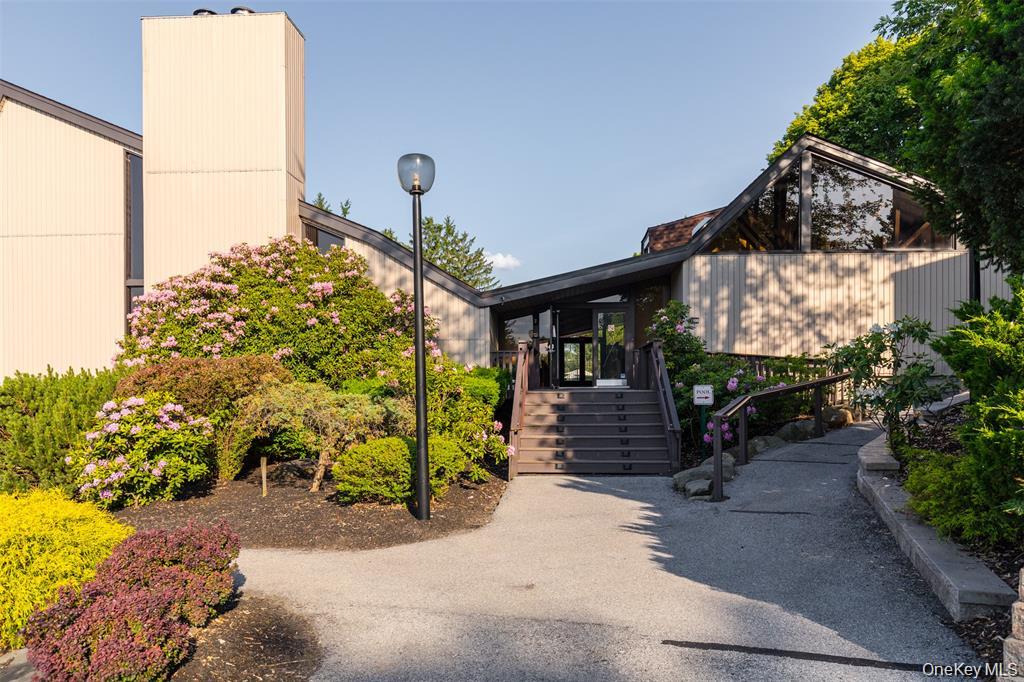 #17 photo, 2202 Mulberry Court, Poughkeepsie , NY 12603