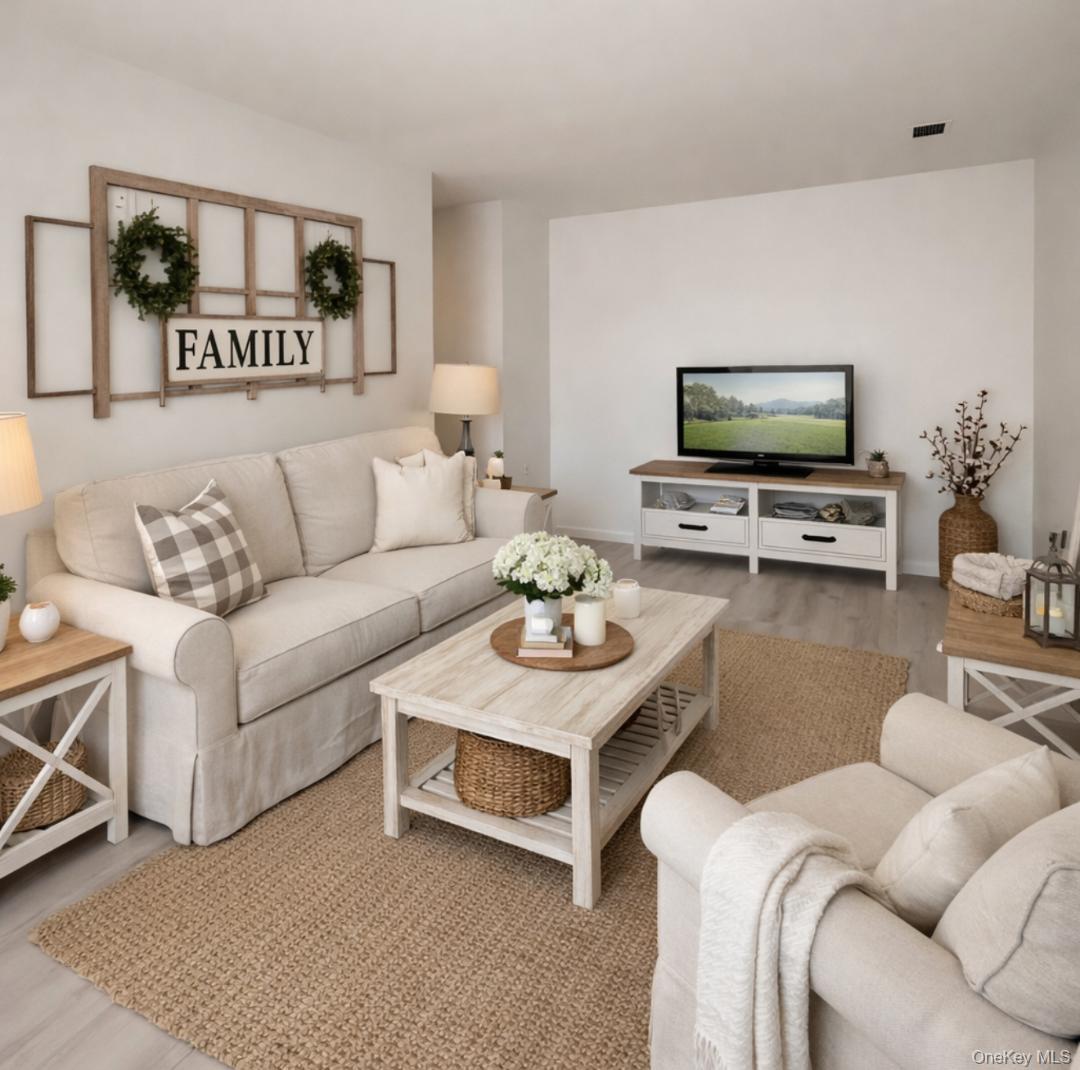 #2 photo, 2202 Mulberry Court, Poughkeepsie , NY 12603