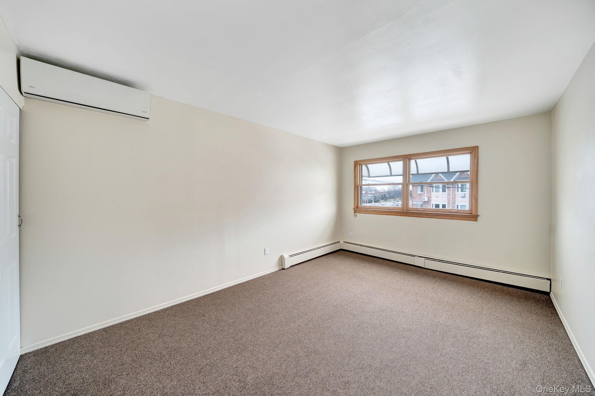 #11 photo, 80-24 138th Street, Куинс ‖ Briarwood , NY 11435