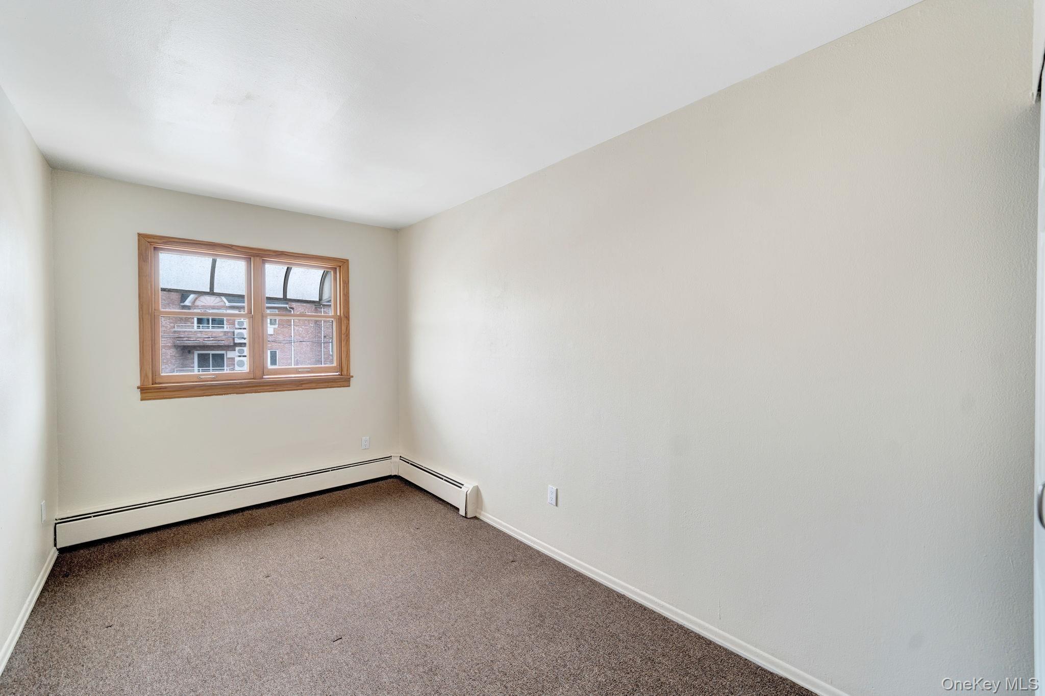 #12 photo, 80-24 138th Street, Куинс ‖ Briarwood , NY 11435