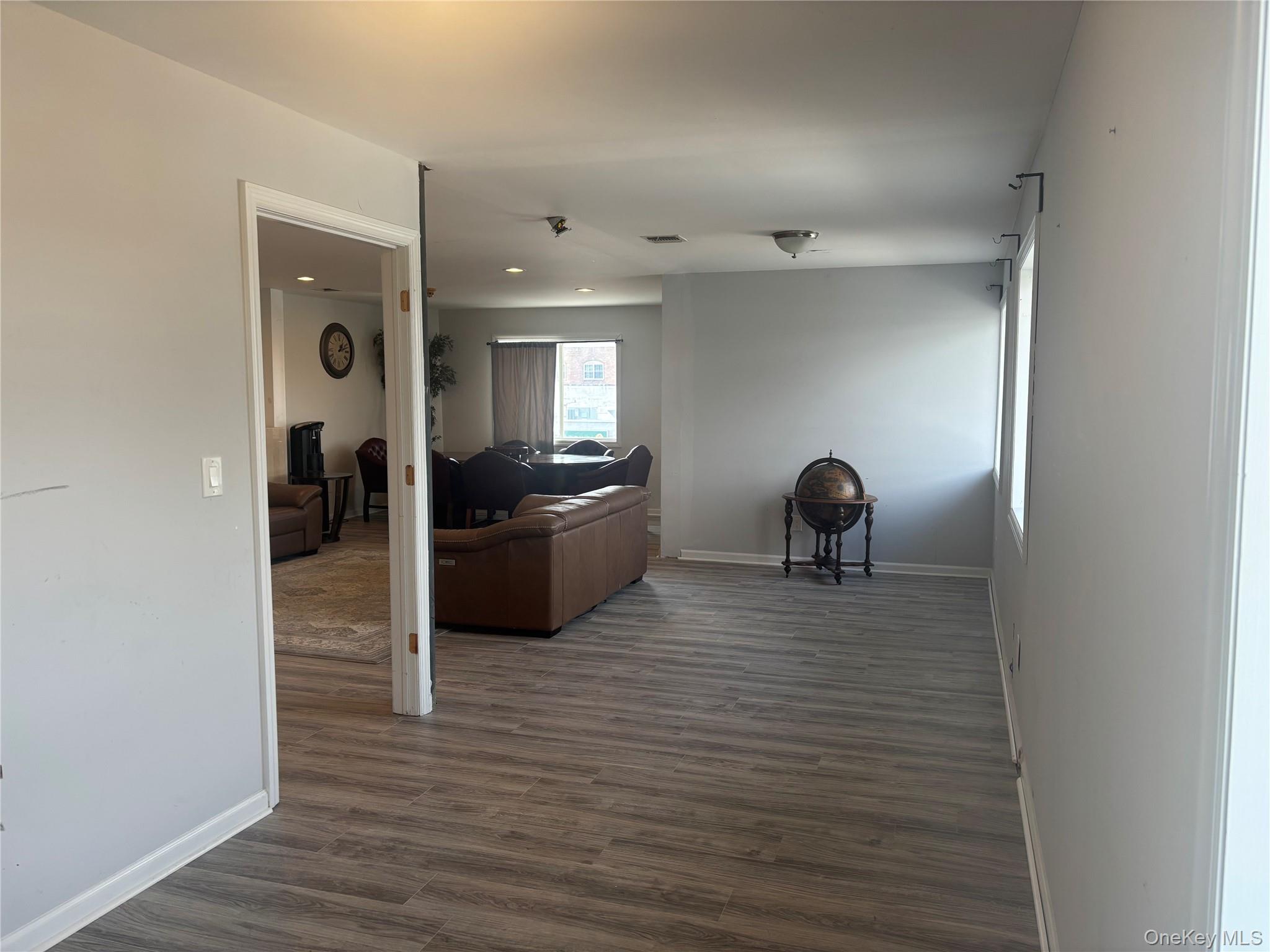 #2 photo, 521 Oak Street, Copiague , NY 11726