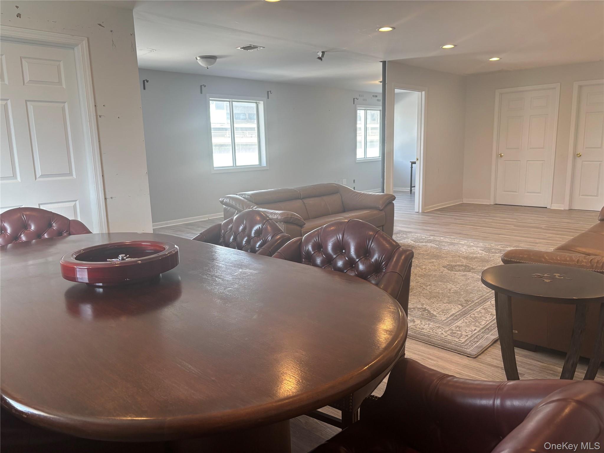 #8 photo, 521 Oak Street, Copiague , NY 11726