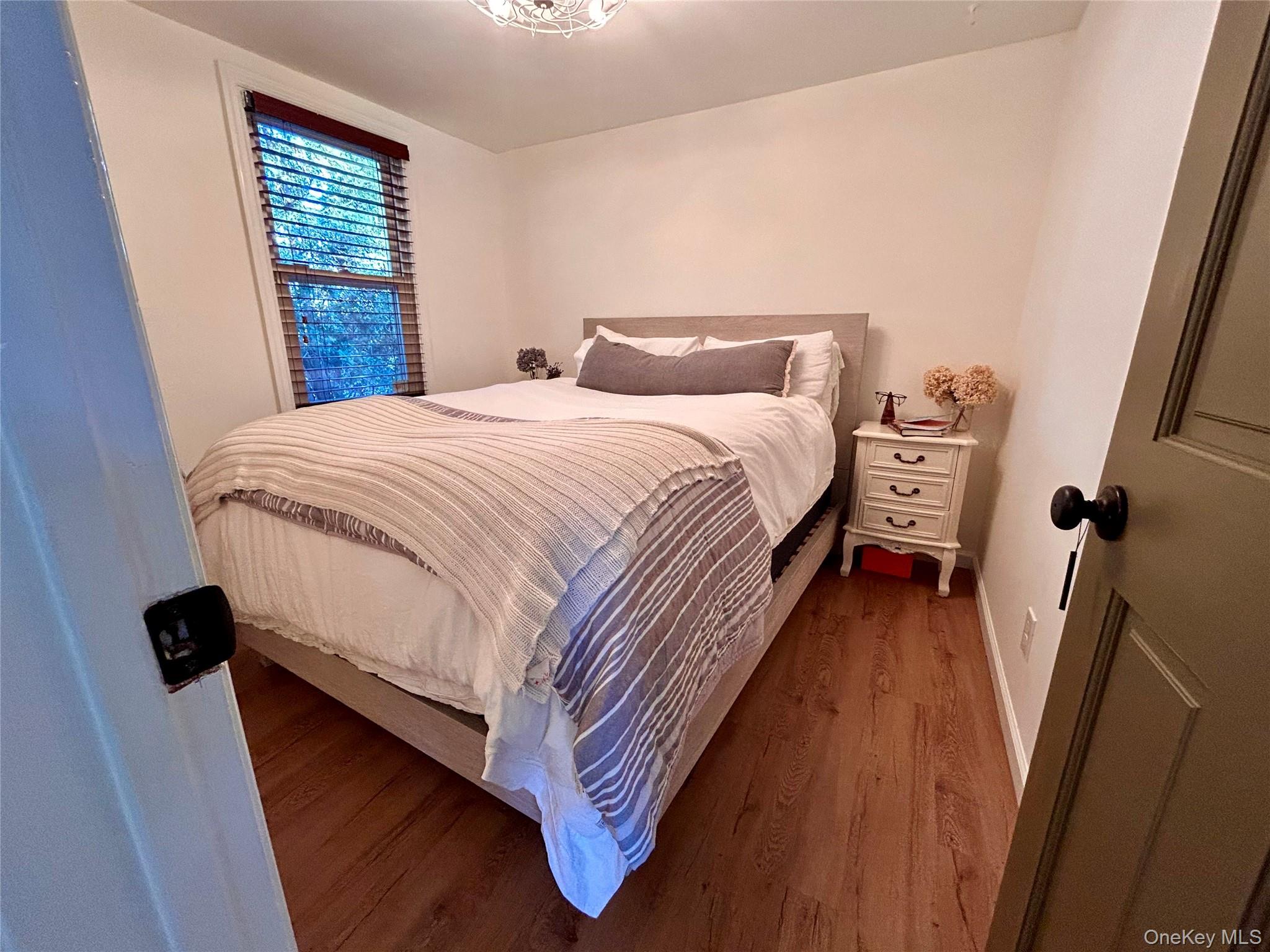 #7 photo, 56 Tuscarora Drive, Centerport , NY 11721