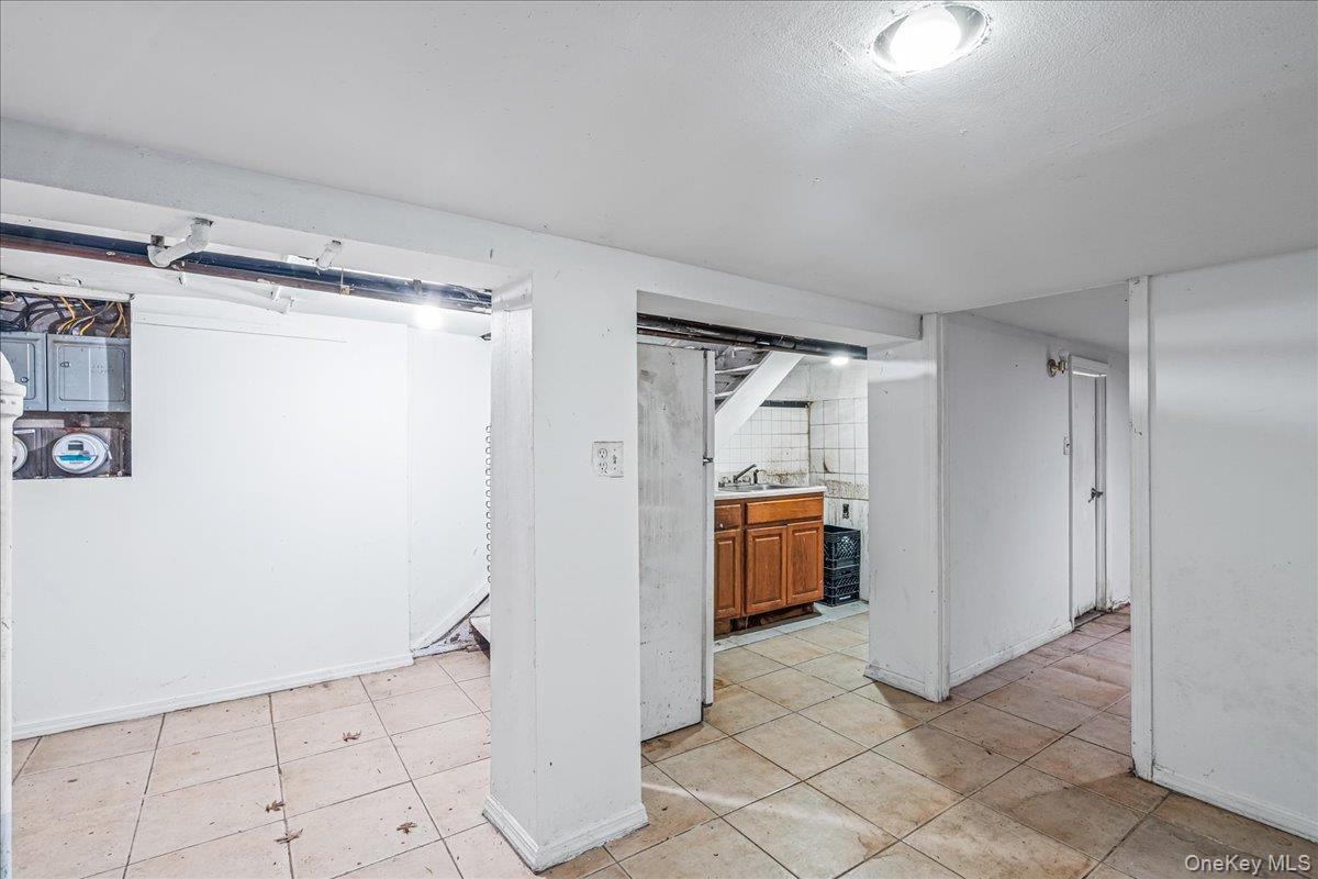 #18 photo, 8921 129th Street, Richmond Hill , NY 11418