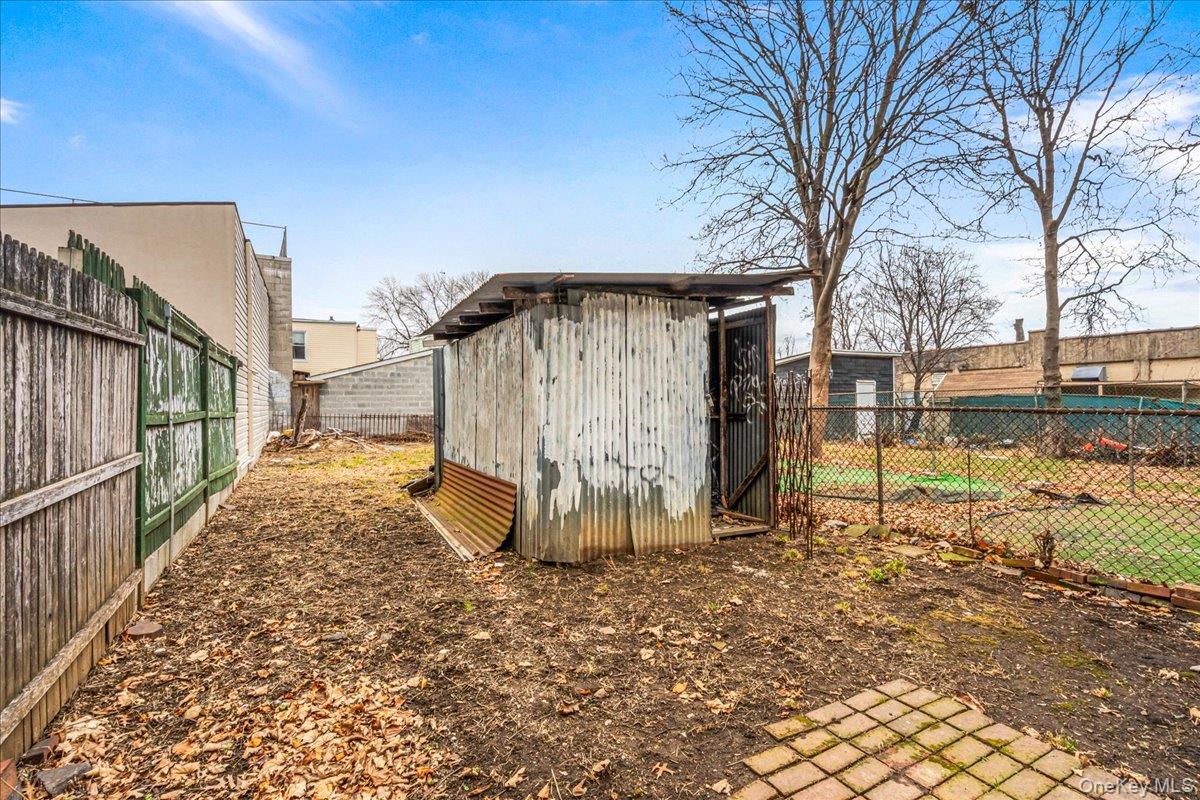 #5 photo, 8921 129th Street, Richmond Hill , NY 11418