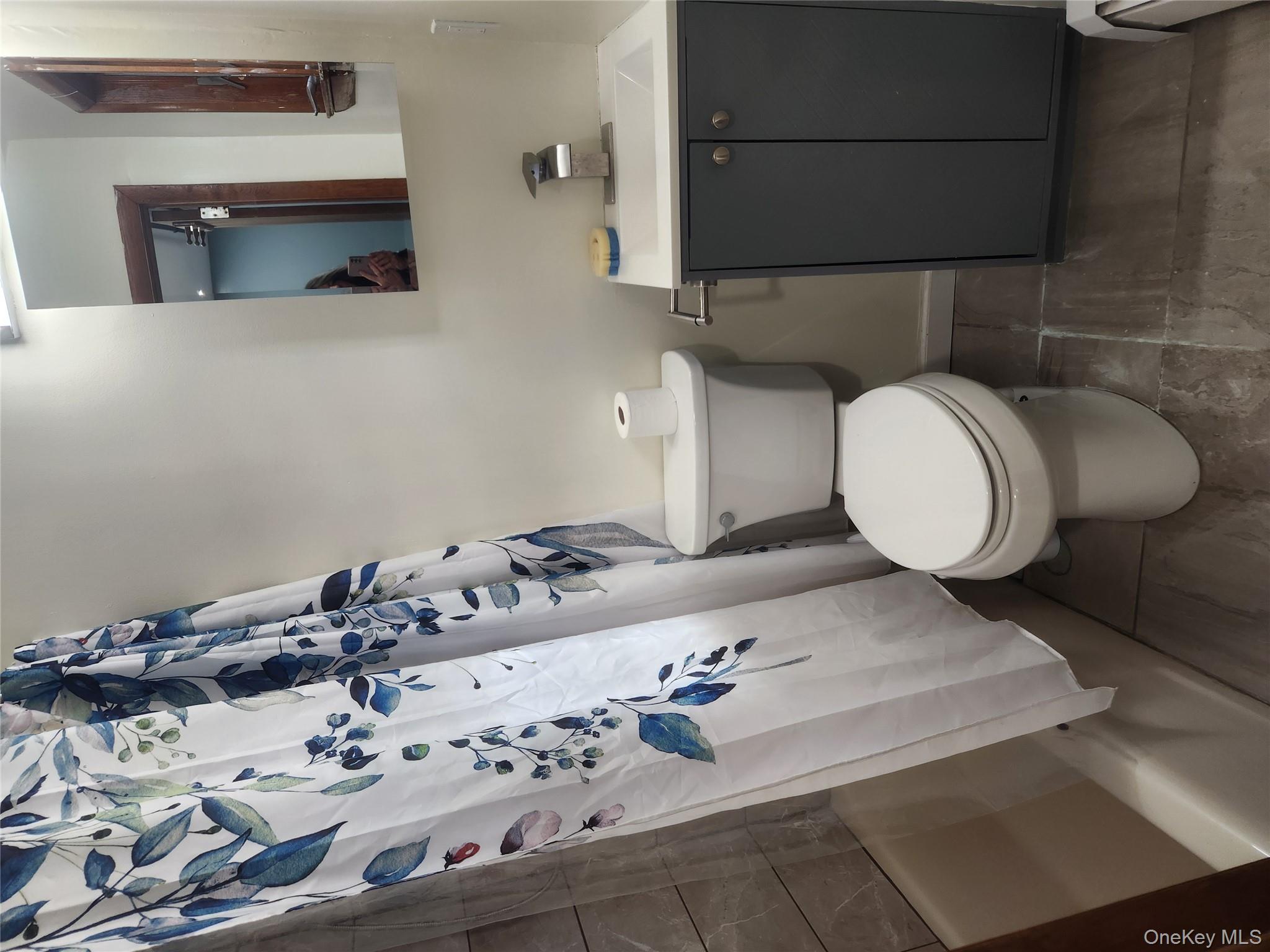 #9 photo, 154 Fallwood Parkway, Farmingdale , NY 11735