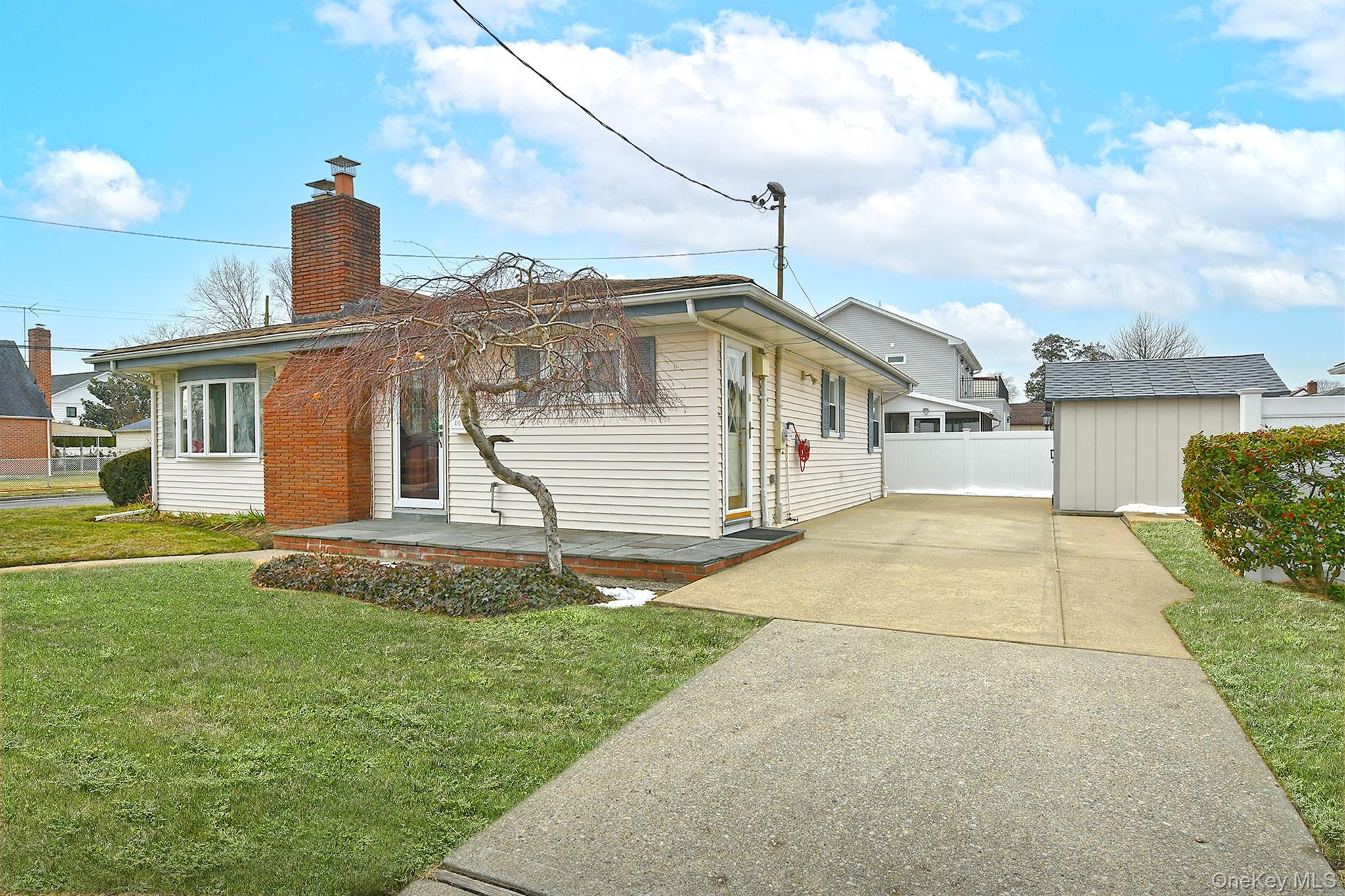 #3 photo, 481 Leonard Boulevard, New Hyde Park , NY 11040