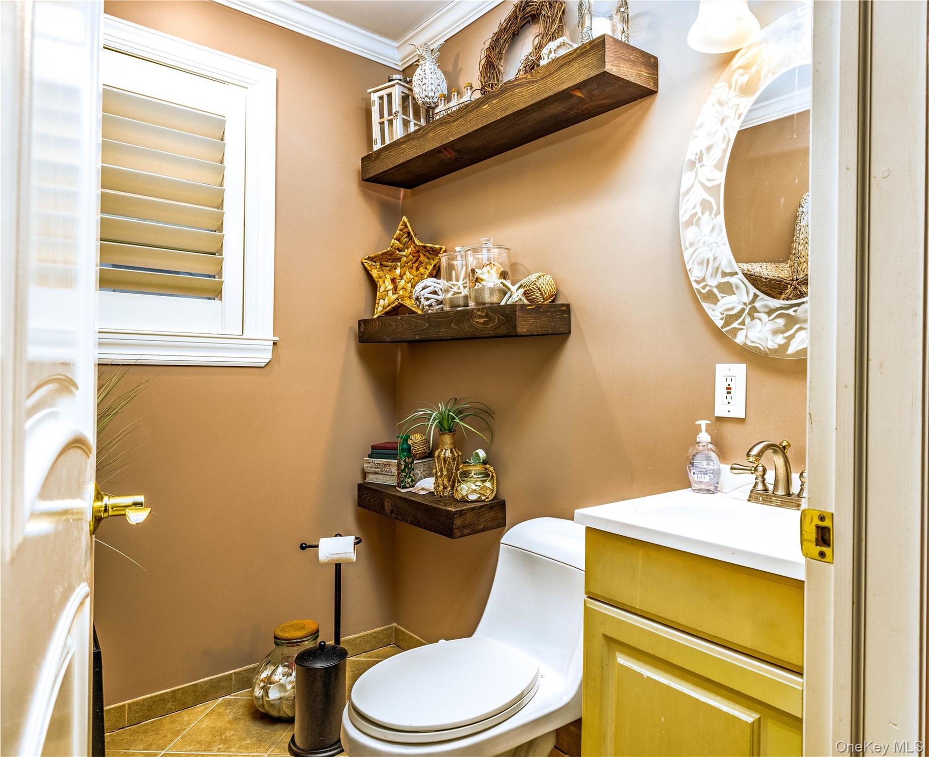 #5 photo, 8611 165th Avenue, Howard Beach , NY 11414