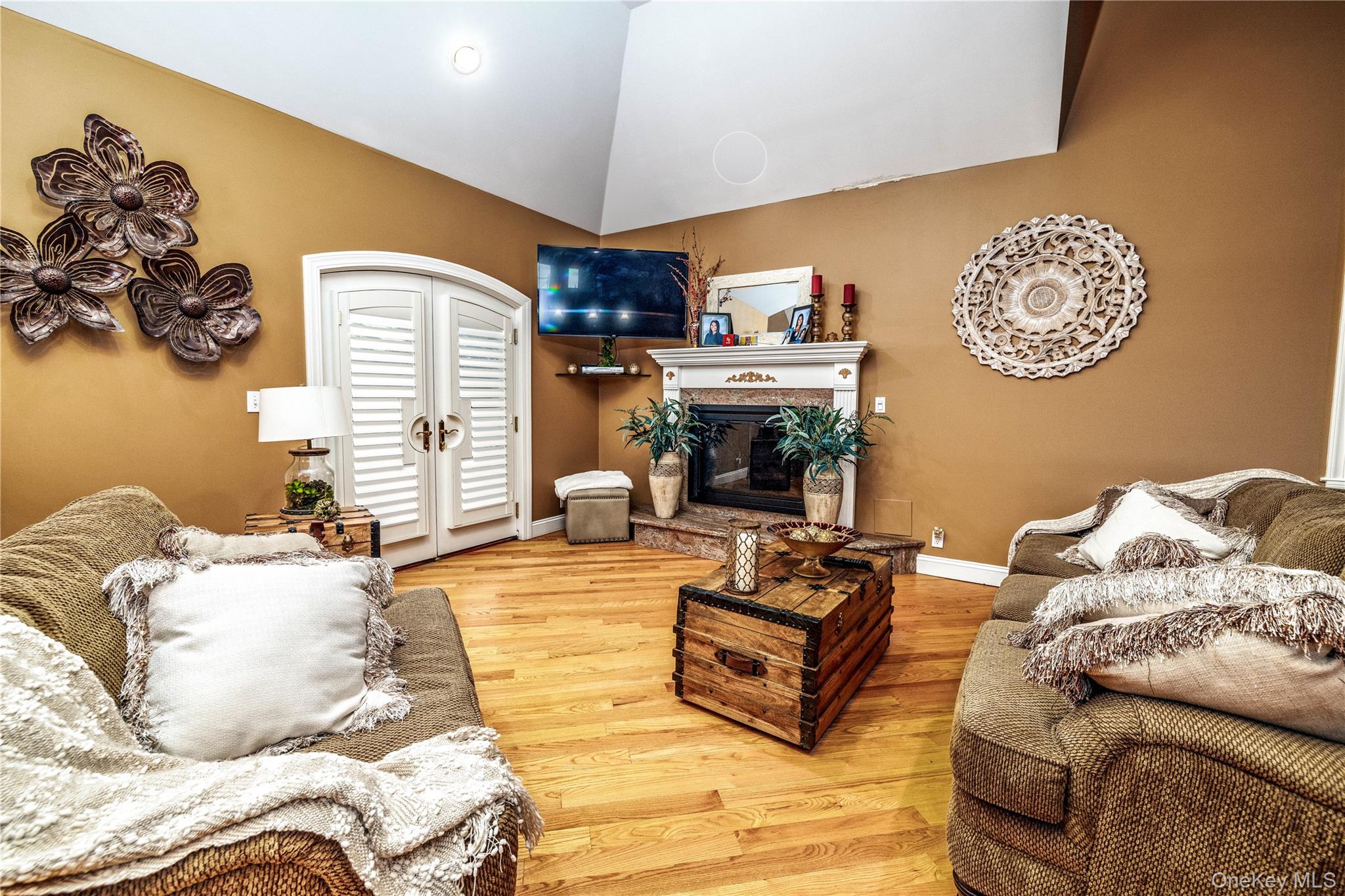 #9 photo, 8611 165th Avenue, Howard Beach , NY 11414