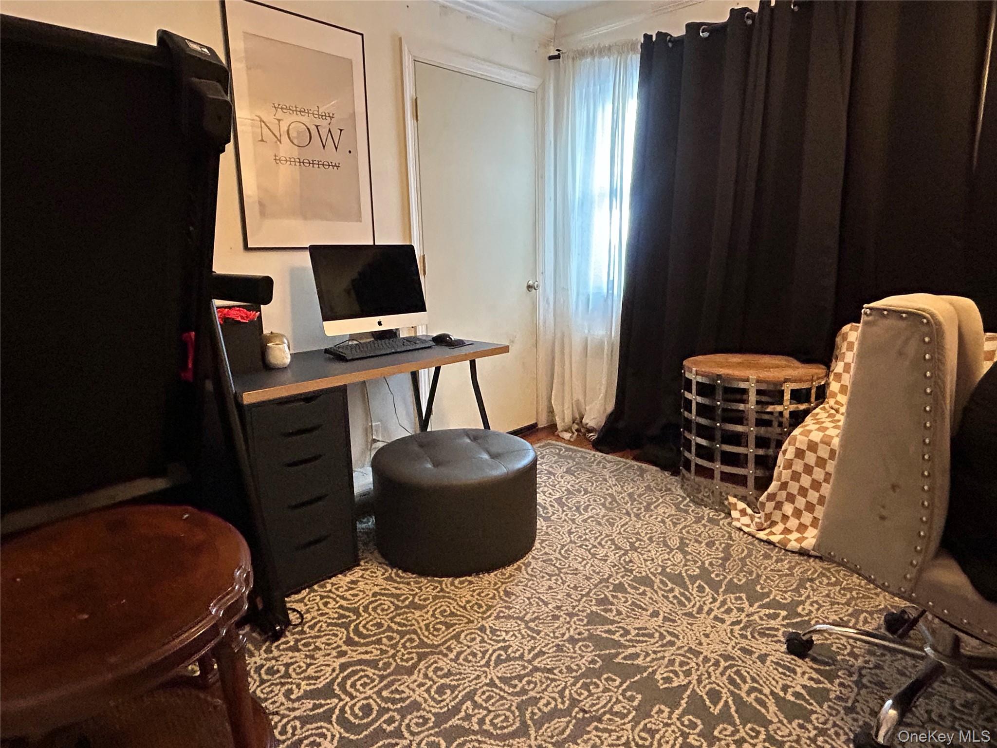 #16 photo, 17 Molyneaux Road, Valley Stream , NY 11580