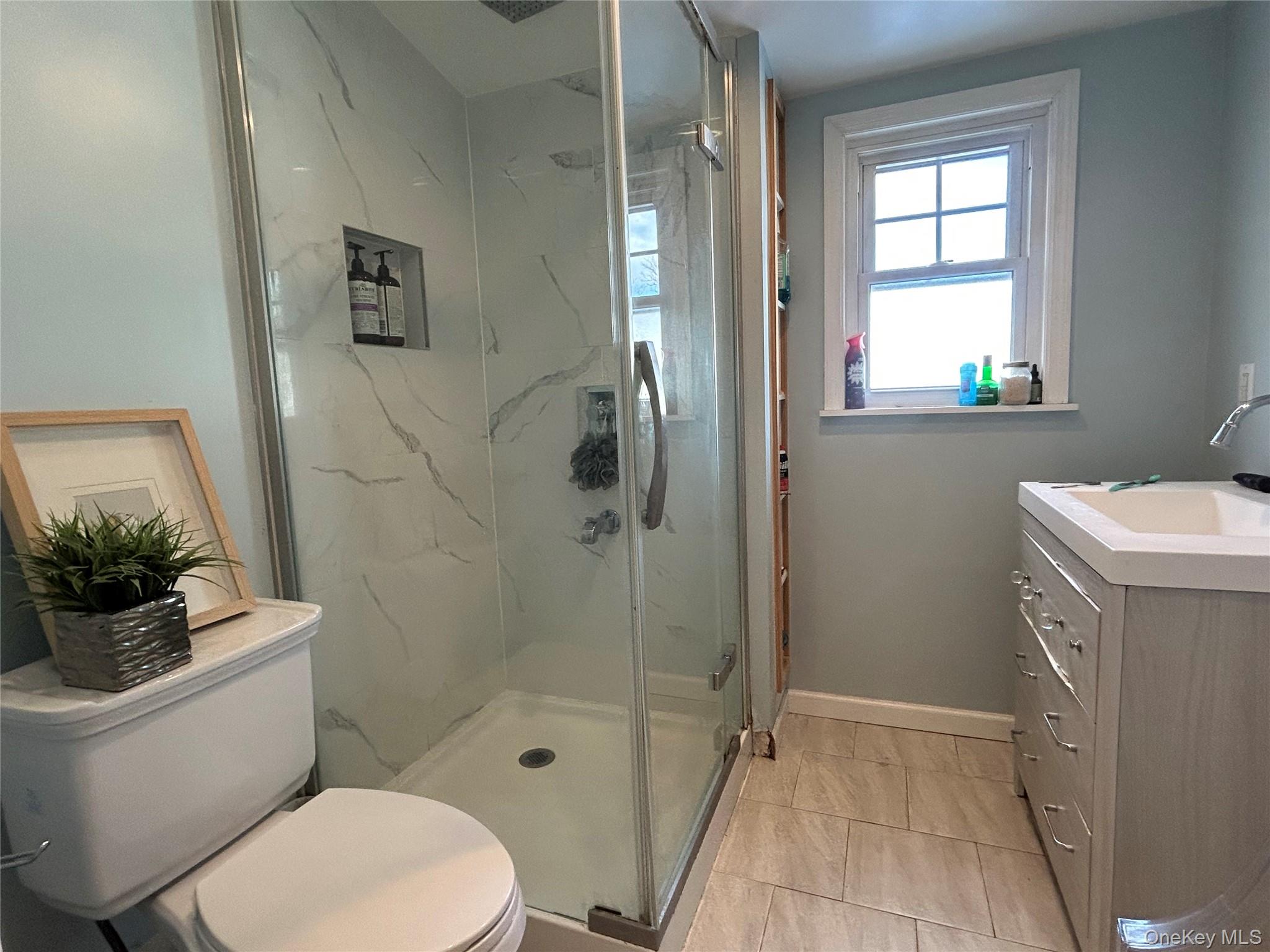 #17 photo, 17 Molyneaux Road, Valley Stream , NY 11580