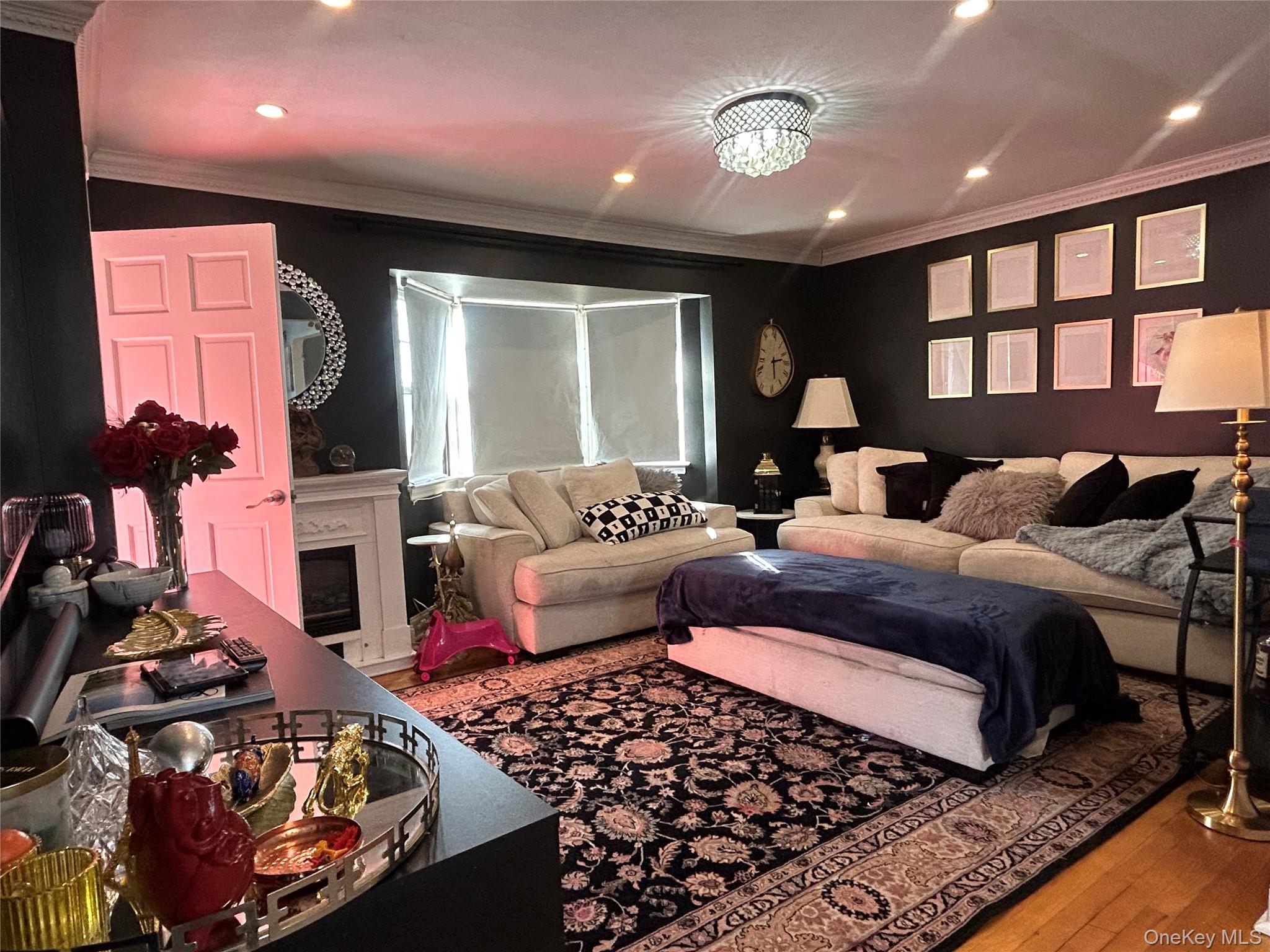 #3 photo, 17 Molyneaux Road, Valley Stream , NY 11580