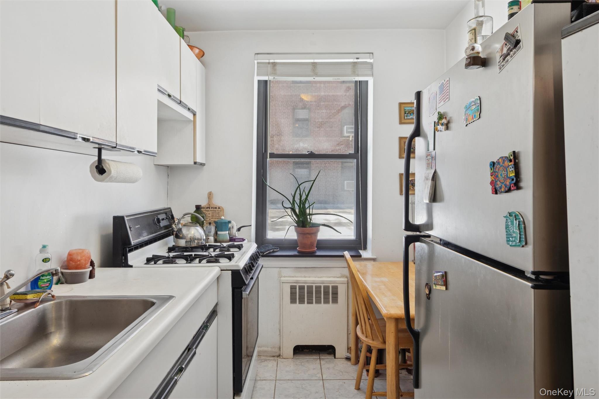 #3 photo, 32-40 92nd Street, Куинс ‖ East Elmhurst , NY 11369