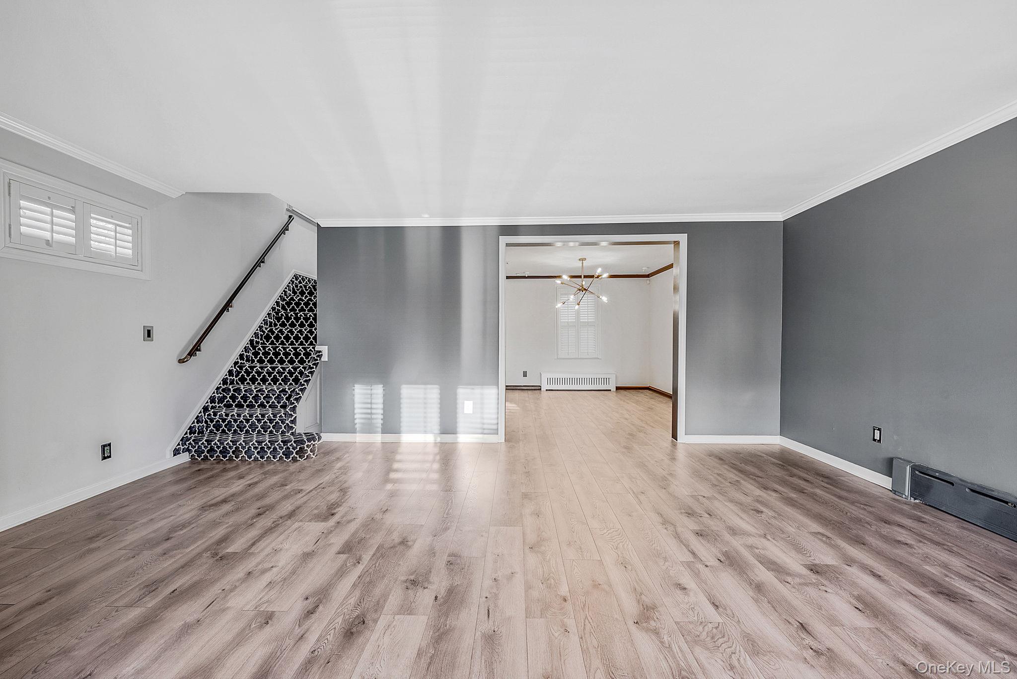 #16 photo, 32 Everett, Lynbrook , NY 11563