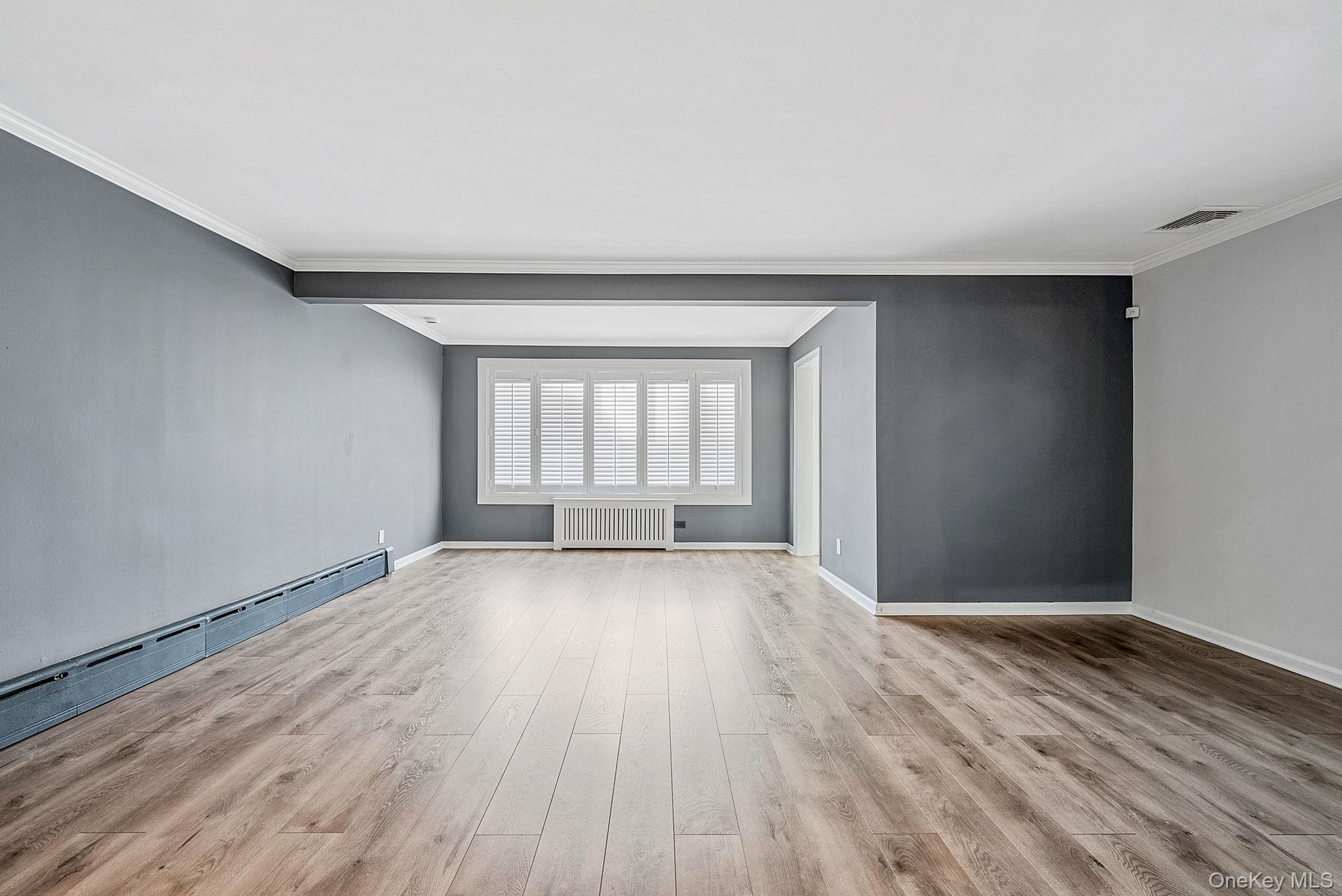 #19 photo, 32 Everett, Lynbrook , NY 11563