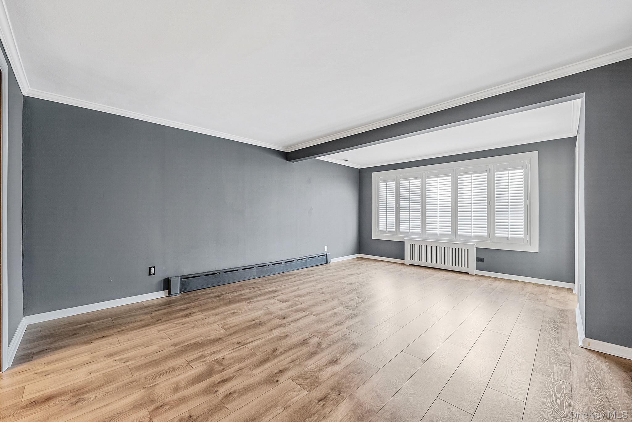 #20 photo, 32 Everett, Lynbrook , NY 11563