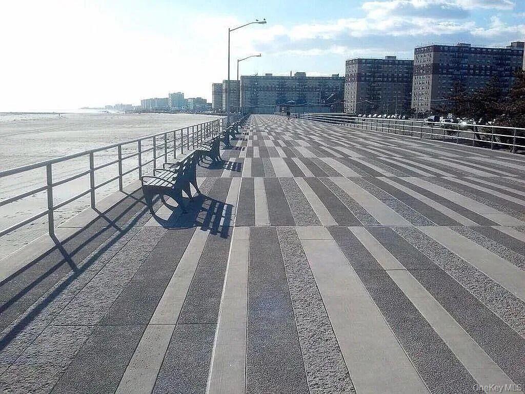 #5 photo, 2407 Brookhaven Avenue, Far Rockaway , NY 11691