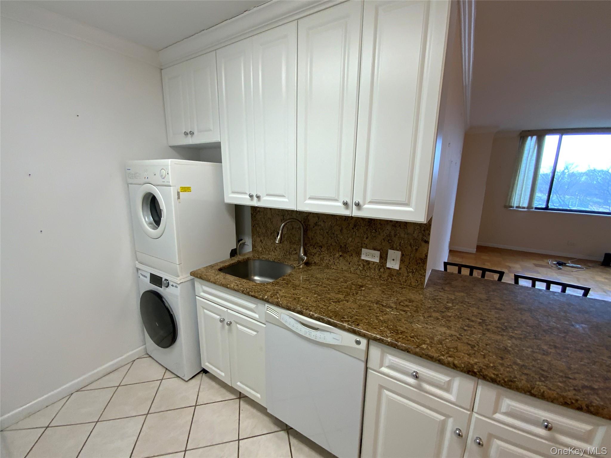 #12 photo, 27110 Grand Central Parkway, Floral Park , NY 11005