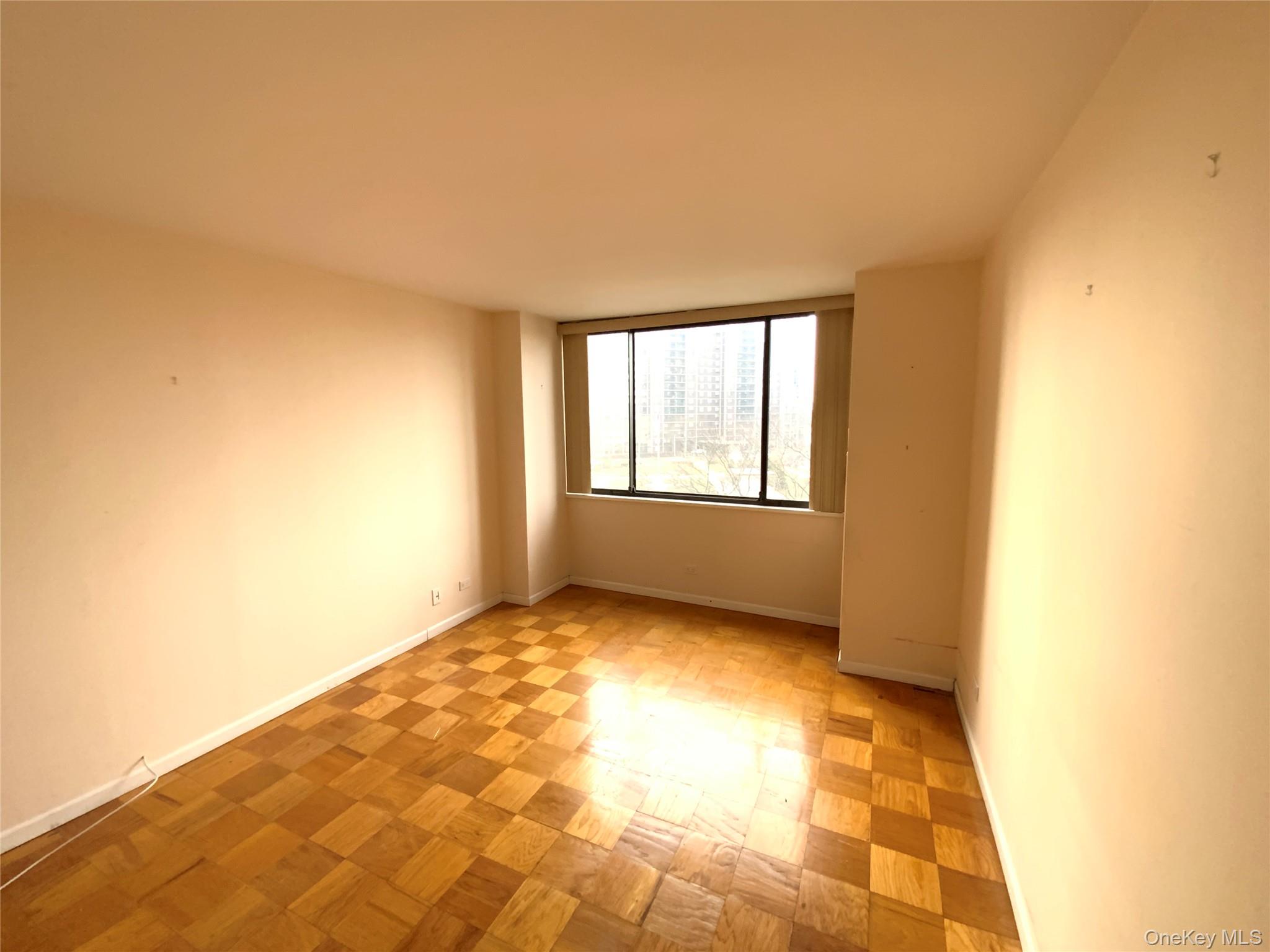 #14 photo, 27110 Grand Central Parkway, Floral Park , NY 11005