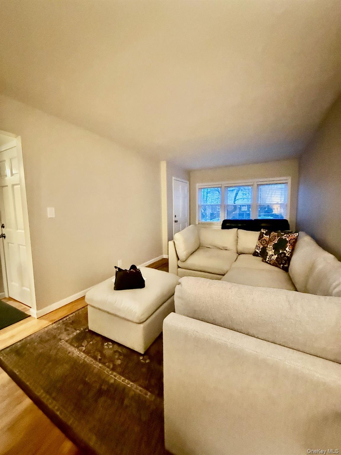 #10 photo, 21-22 Clintonville Street, Whitestone , NY 11357