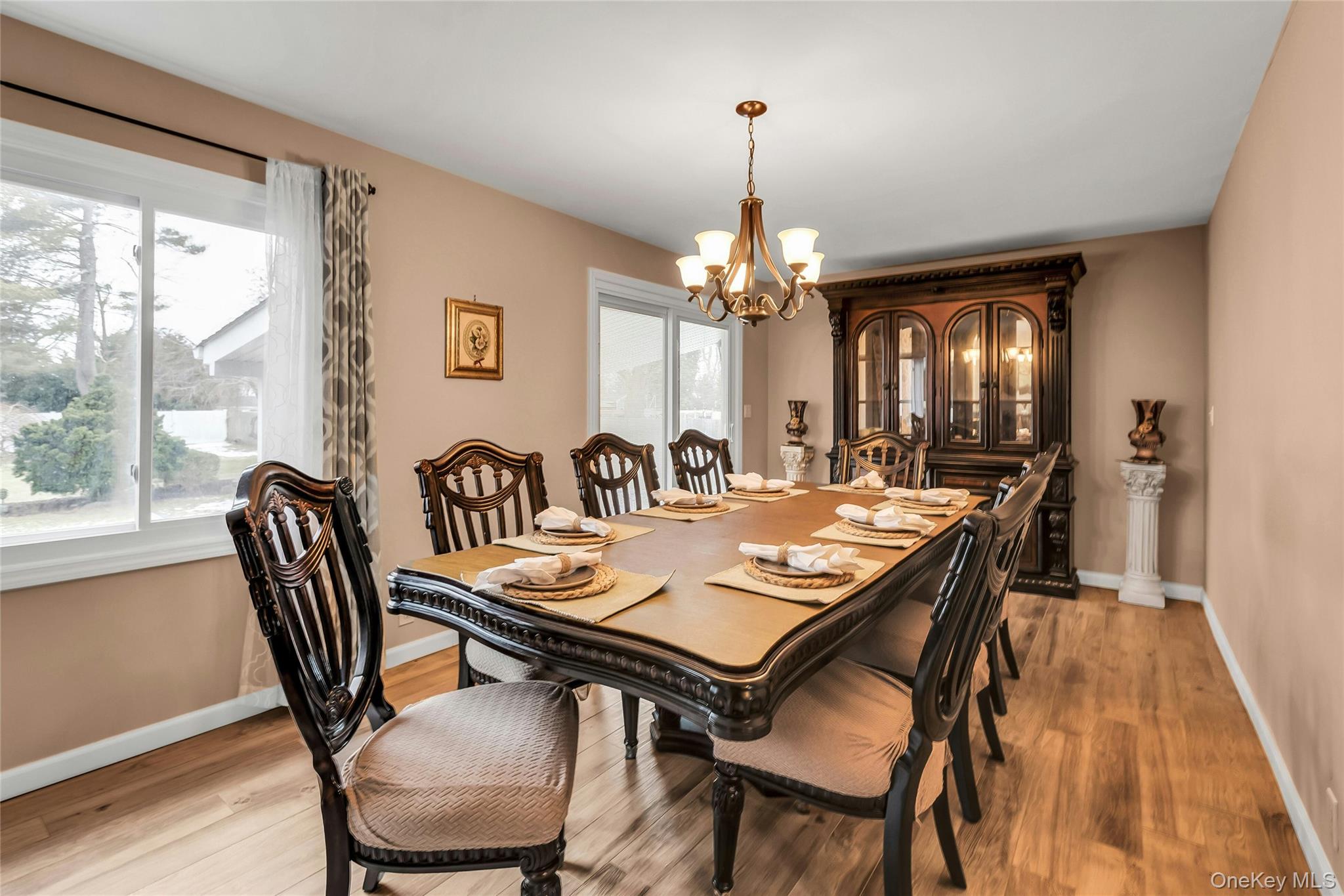 #10 photo, 360 Locust Avenue, Oakdale , NY 11769