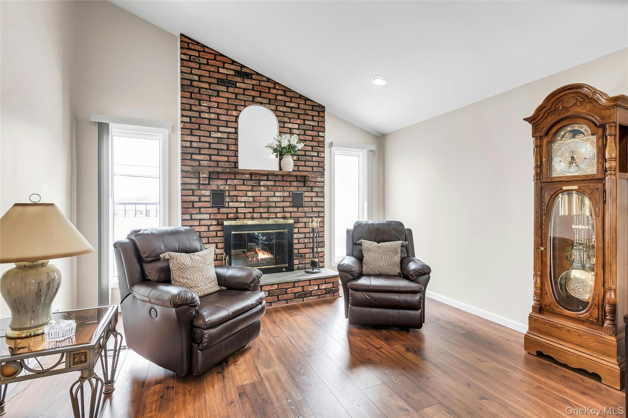 #12 photo, 360 Locust Avenue, Oakdale , NY 11769