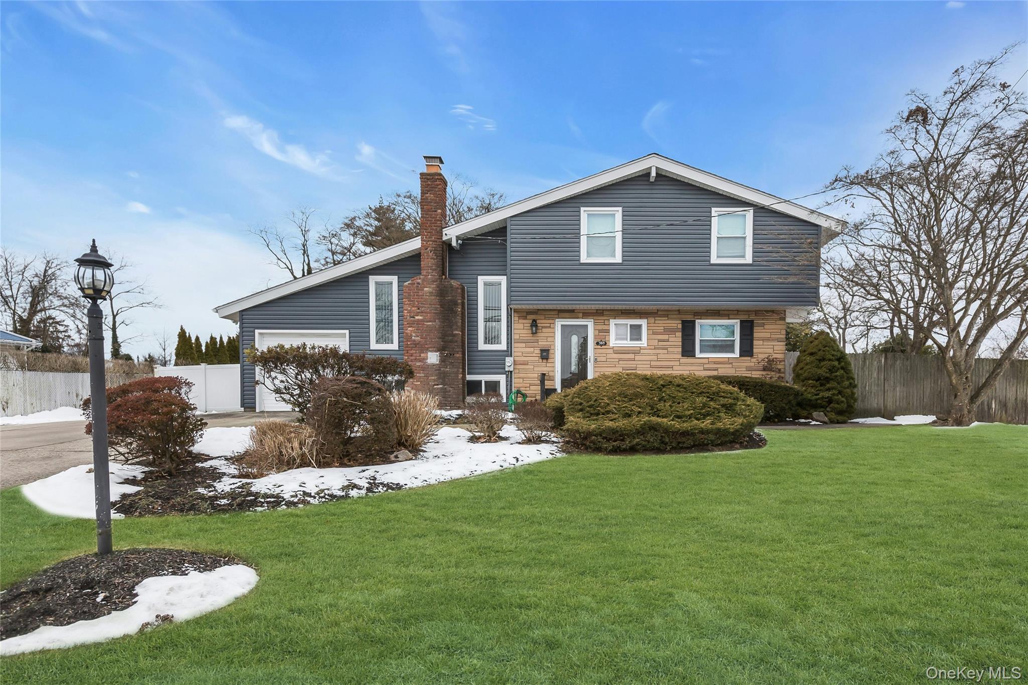 #2 photo, 360 Locust Avenue, Oakdale , NY 11769