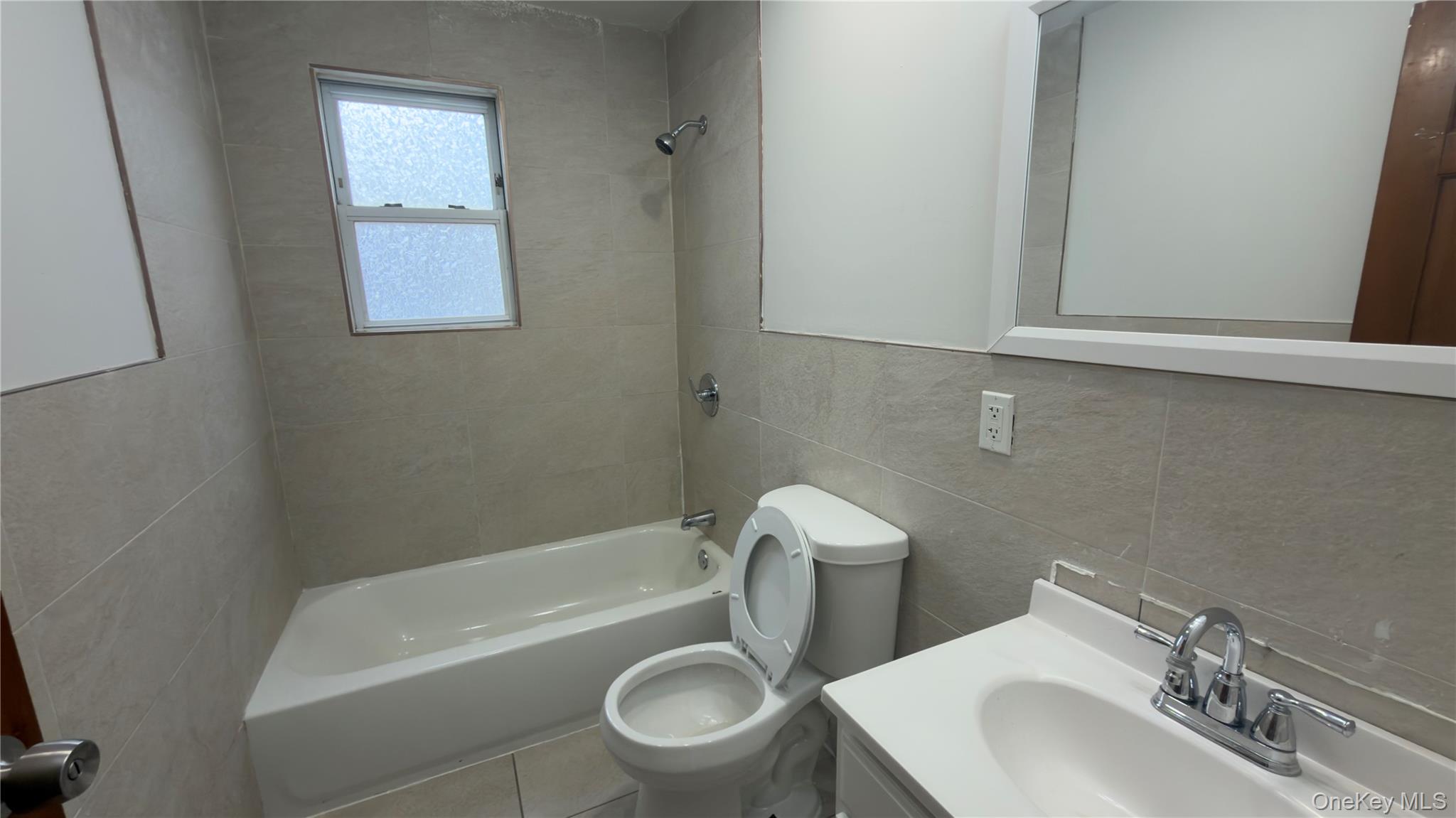 #16 photo, 225 Church Street, Нассау ‖ Freeport , NY 11520