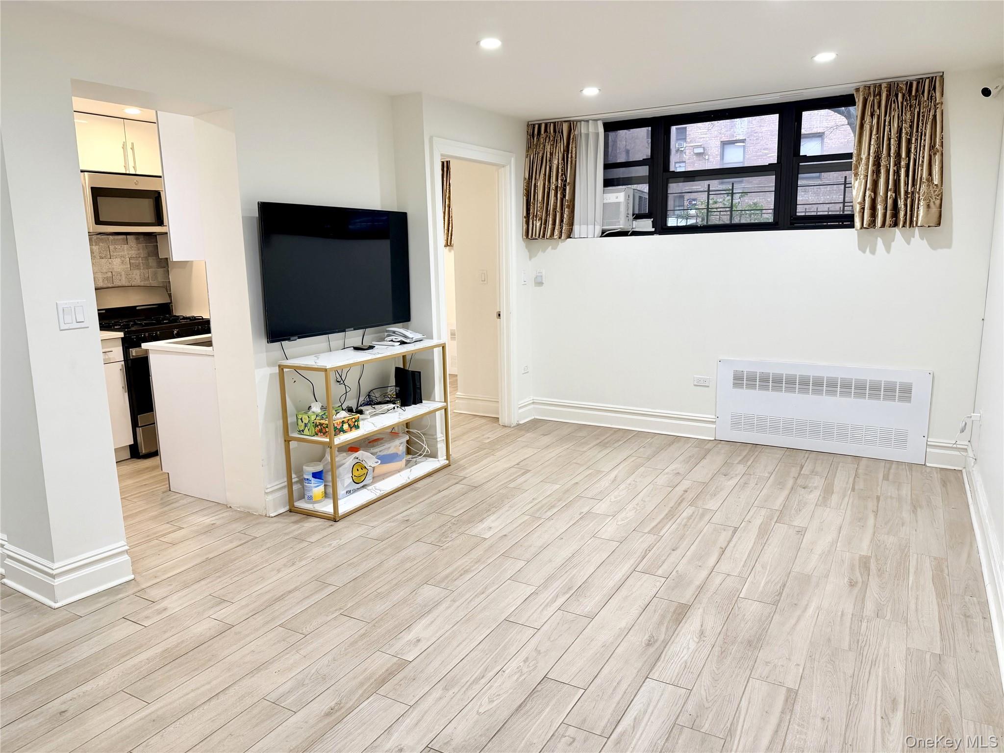 #11 photo, 132-40 Sanford Avenue, फ्लशिंग Flushing , NY 11355