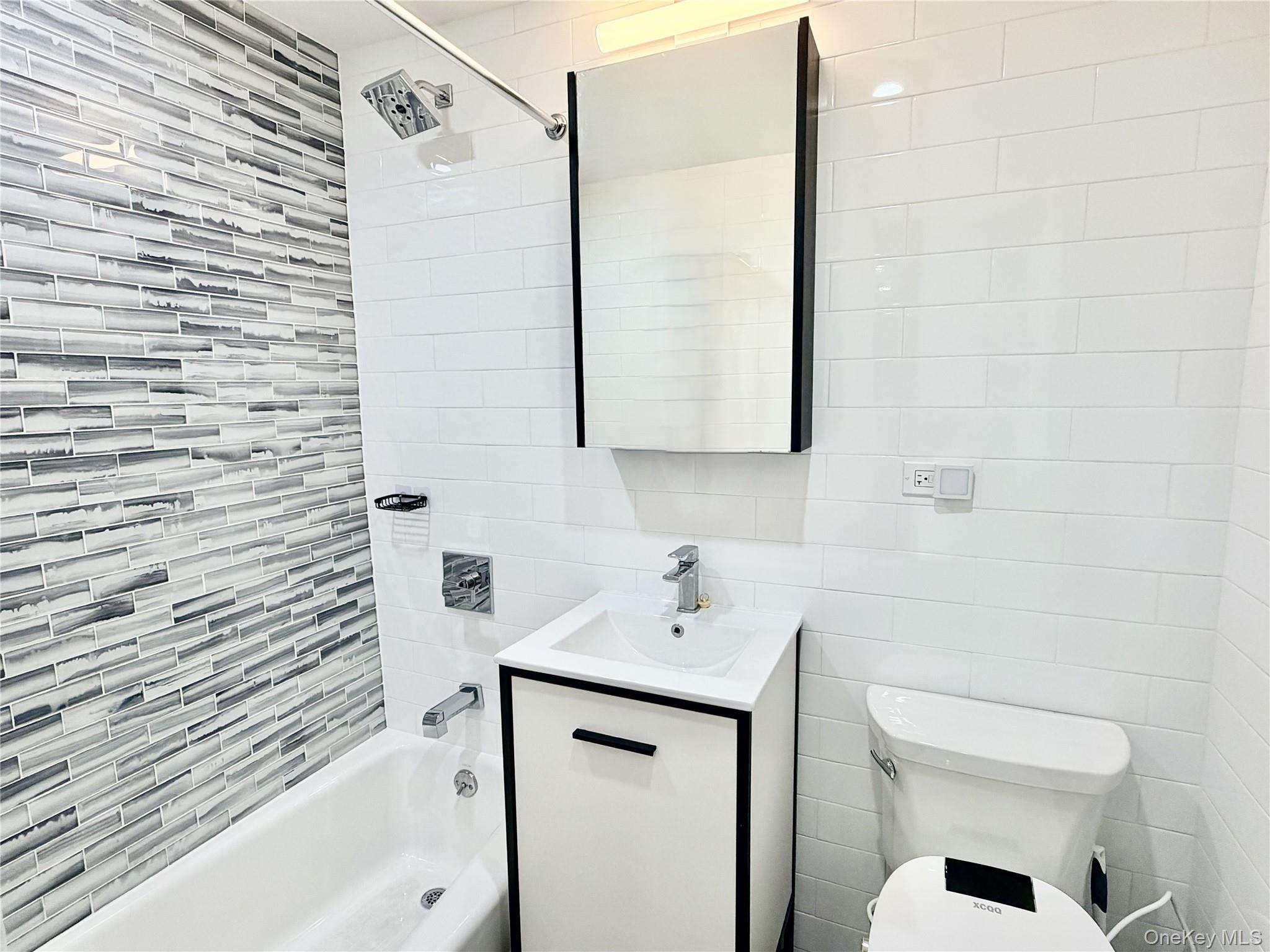 #8 photo, 132-40 Sanford Avenue, फ्लशिंग Flushing , NY 11355