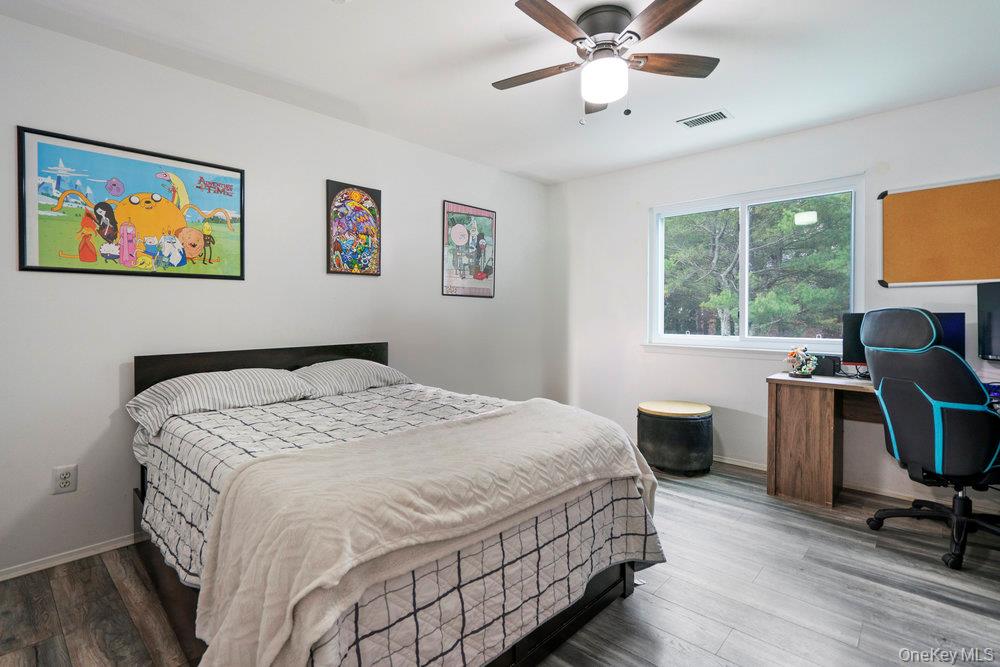 #19 photo, 824 Birchwood Park Drive, سوفولك Middle Island , NY 11953