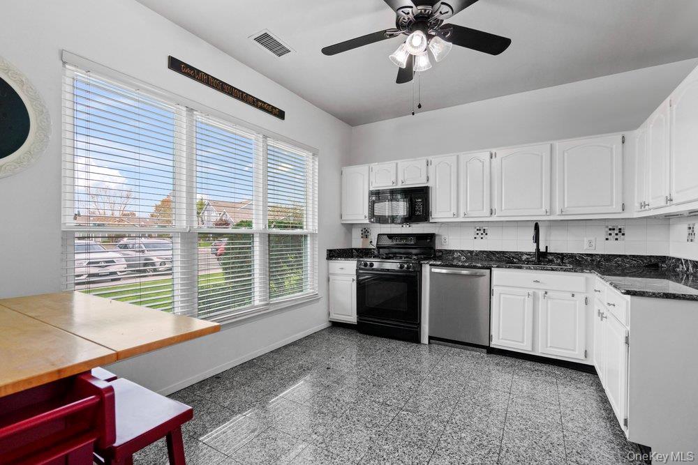 #6 photo, 824 Birchwood Park Drive, سوفولك Middle Island , NY 11953