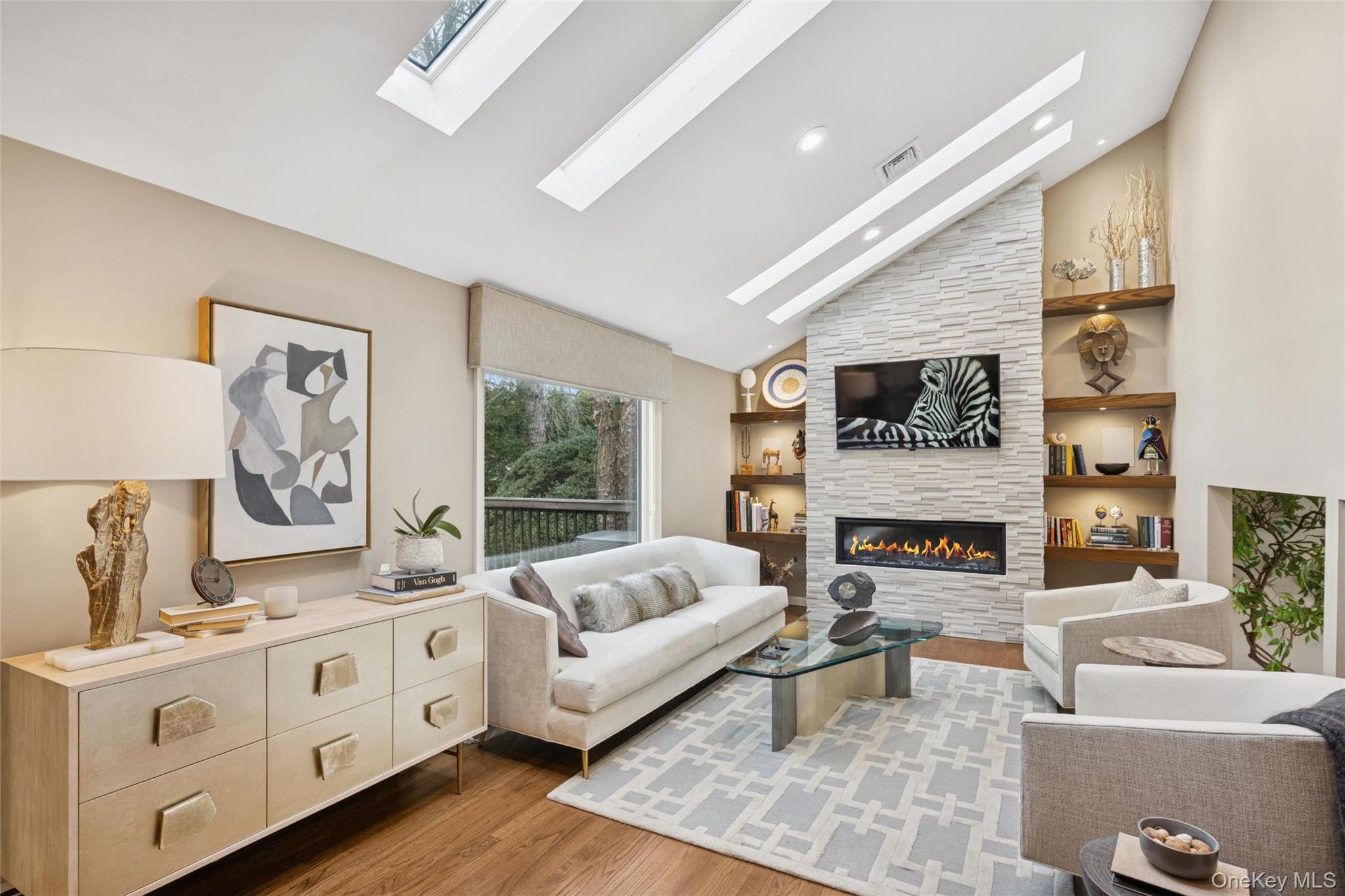 #5 photo, 17 Dover Lane, नासाउ काउंटी Old Bethpage , NY 11804