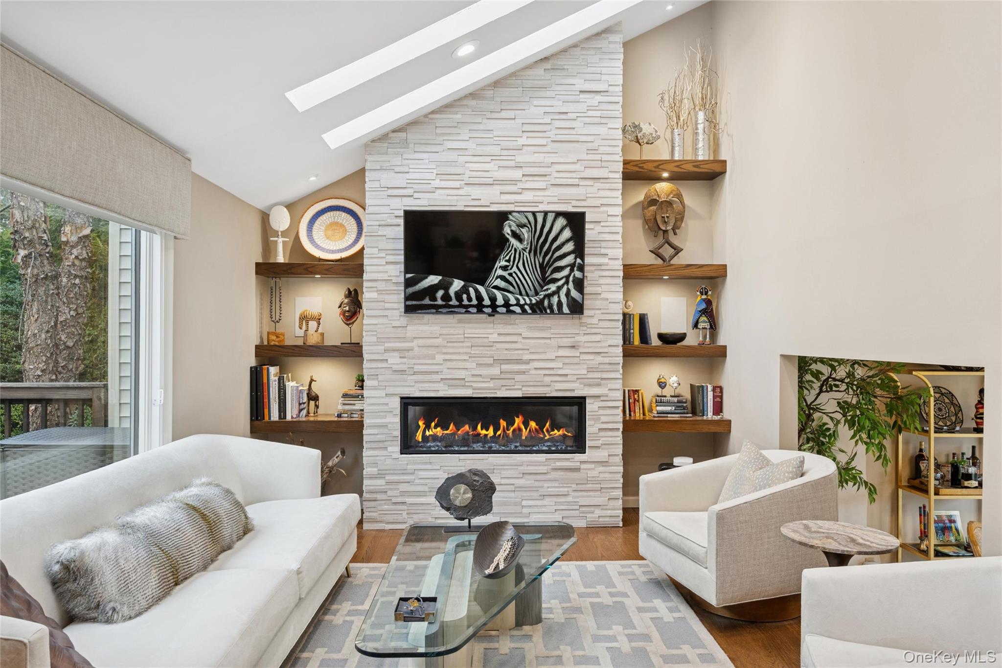 #7 photo, 17 Dover Lane, नासाउ काउंटी Old Bethpage , NY 11804