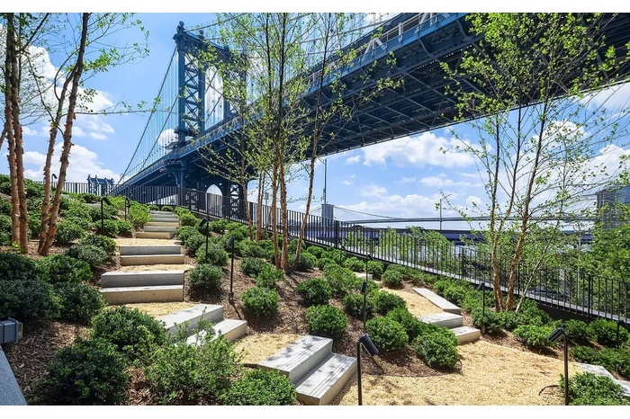 #18 photo, 252 South Street, مانهاتن Lower East Side , NY 10002