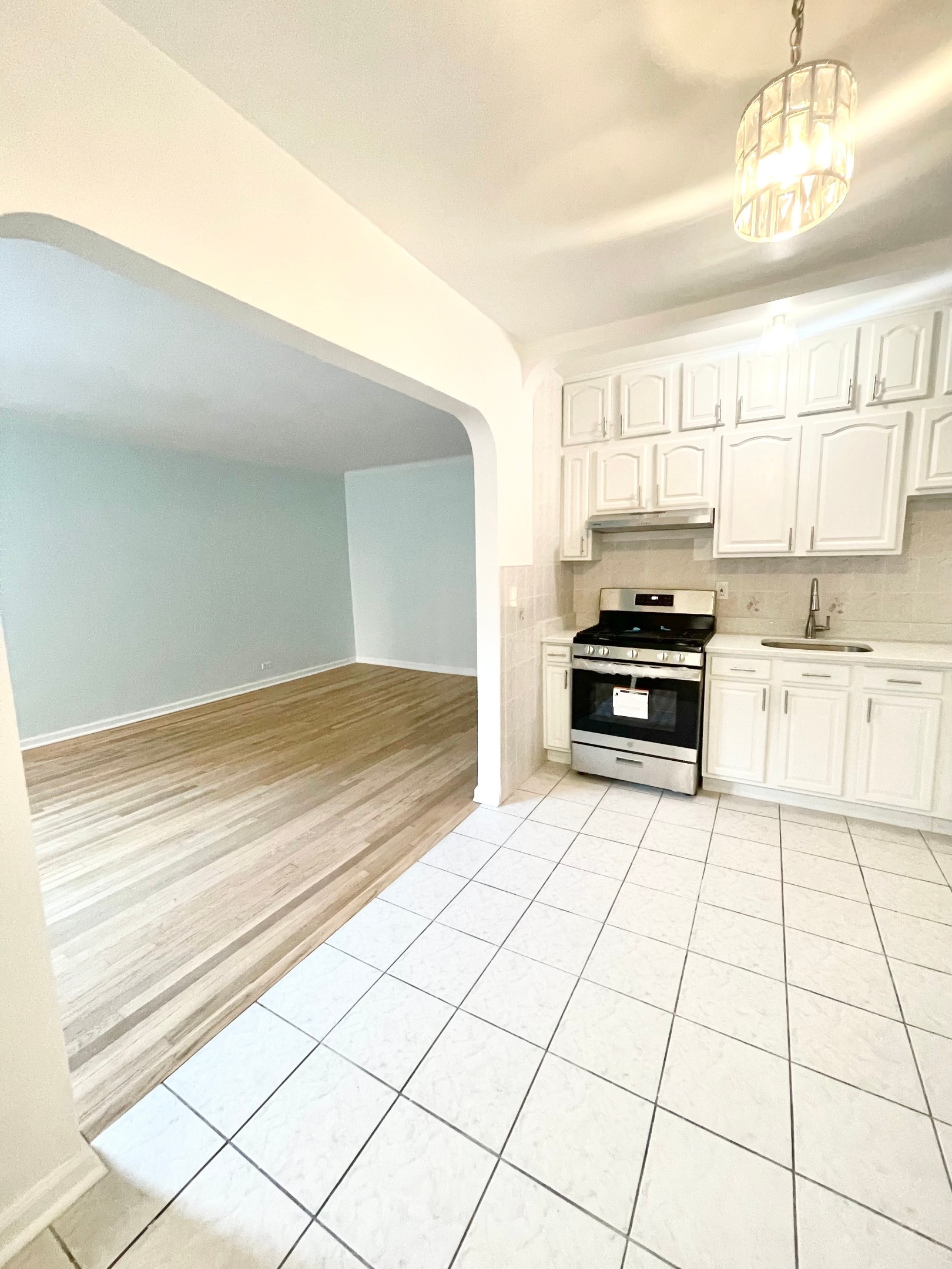 #5 photo, 63-60 102nd Street, कुईंस Rego Park , NY 11374