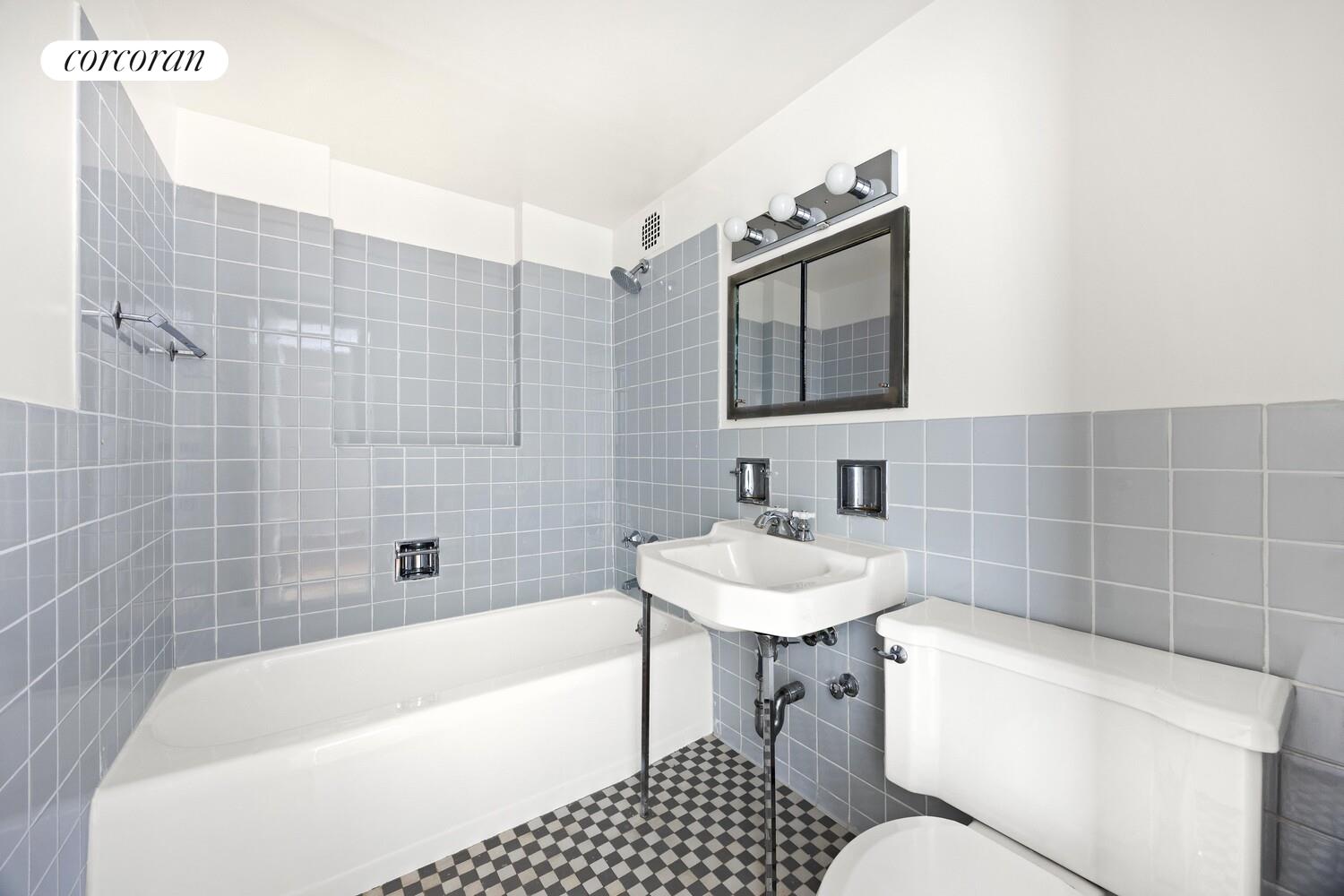 #11 photo, 150 E 77TH Street, मैनहटन Lenox Hill , NY 10075