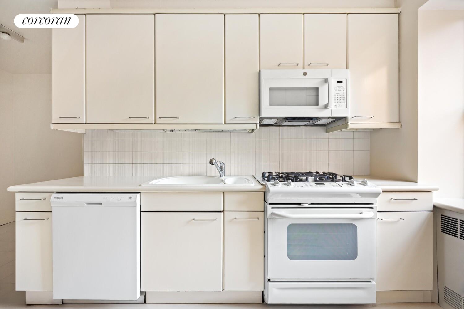 #16 photo, 150 E 77TH Street, मैनहटन Lenox Hill , NY 10075