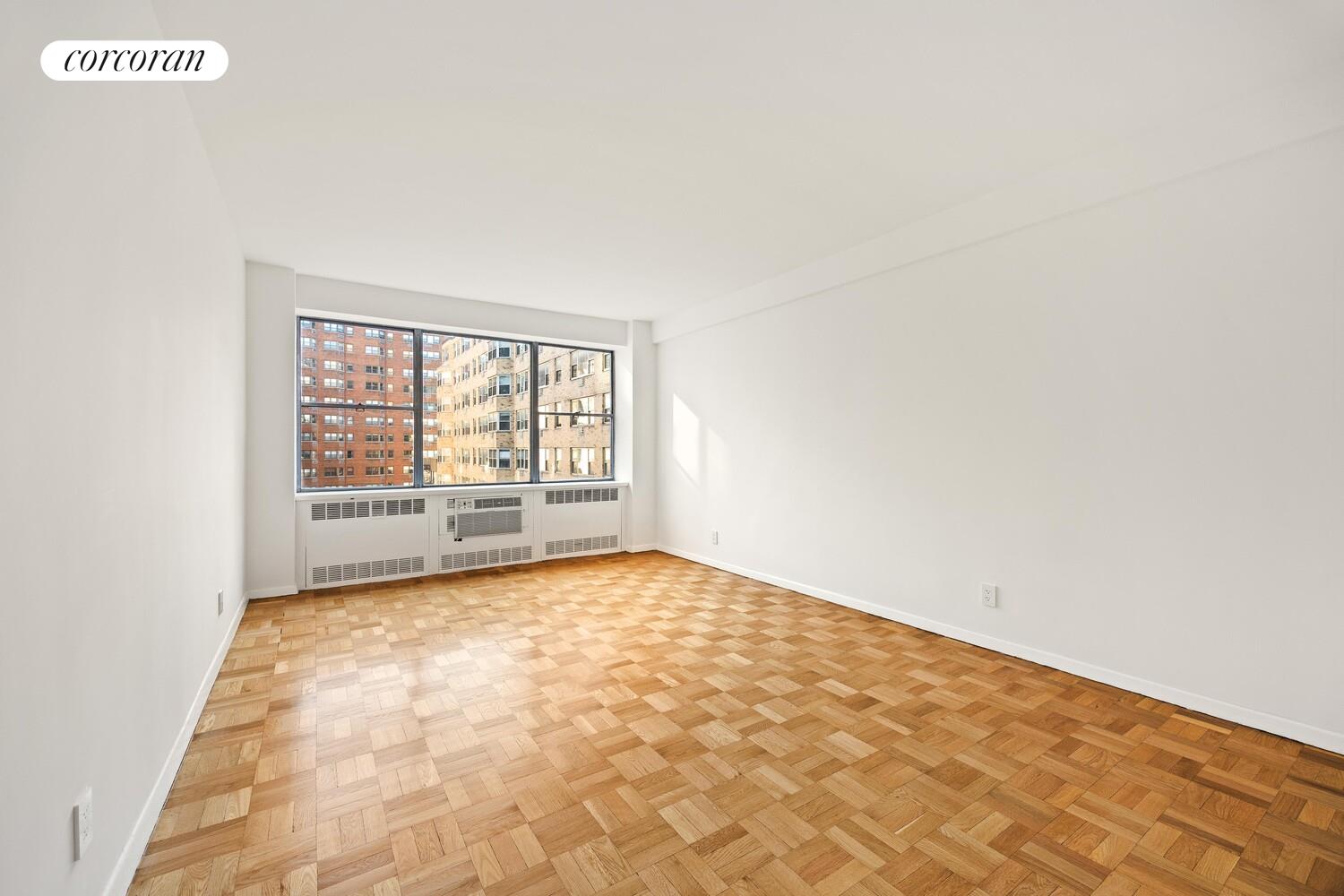 #19 photo, 150 E 77TH Street, मैनहटन Lenox Hill , NY 10075