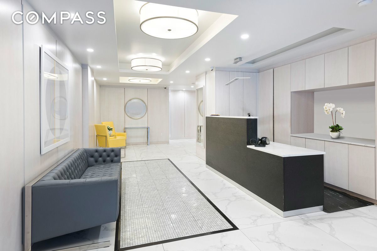 #9 photo, 1160 3rd Avenue, Lenox Hill , NY 10065